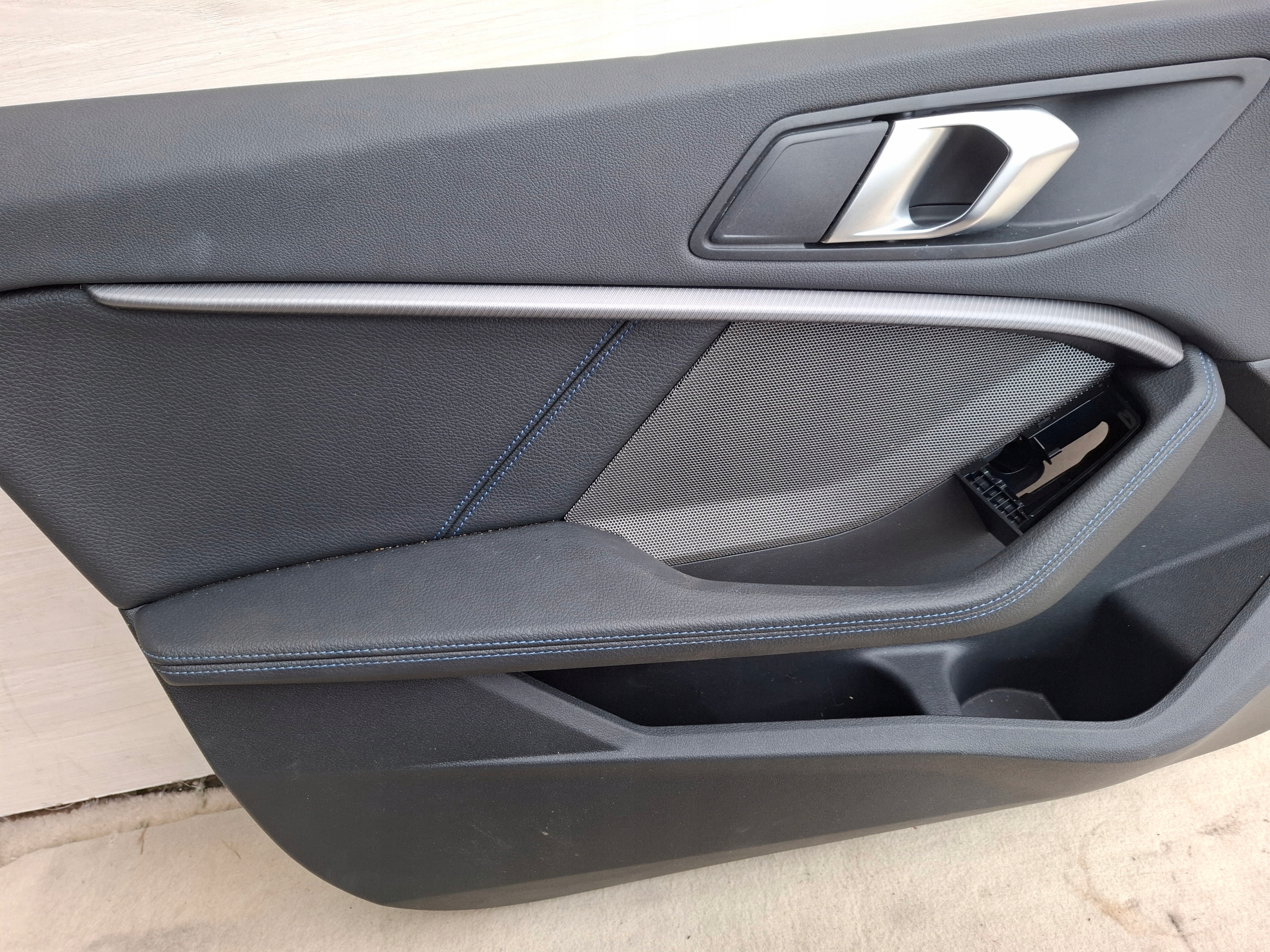 upholstery side door left front BMW F44