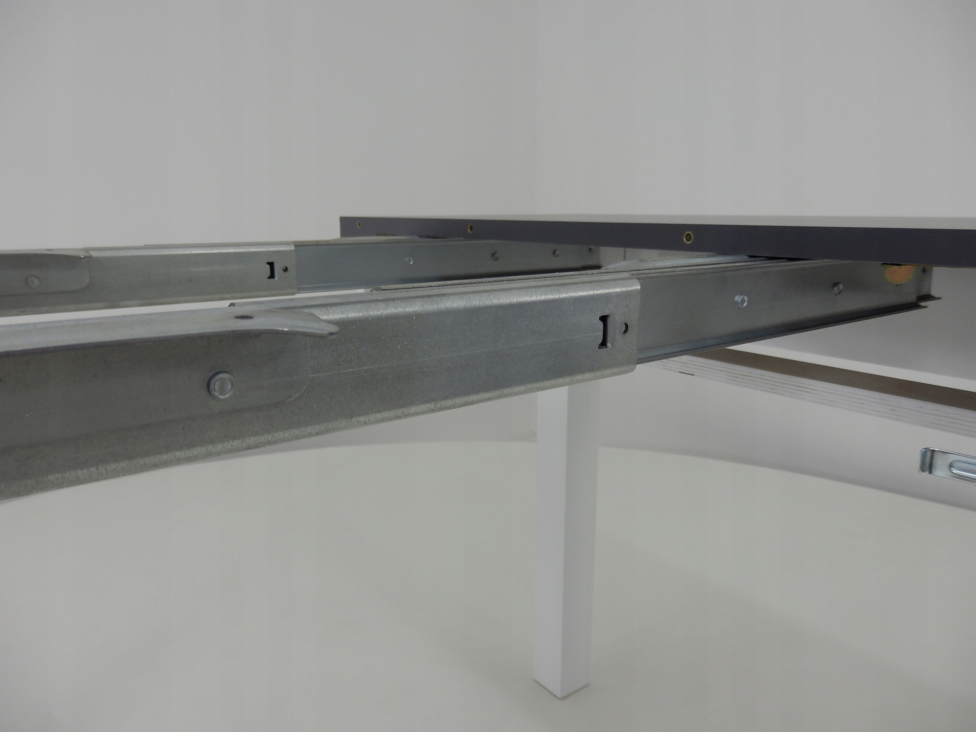 kwadratowy stół 80/80 do 160 + 4 krzesła do salonu Kolor blatu grafit