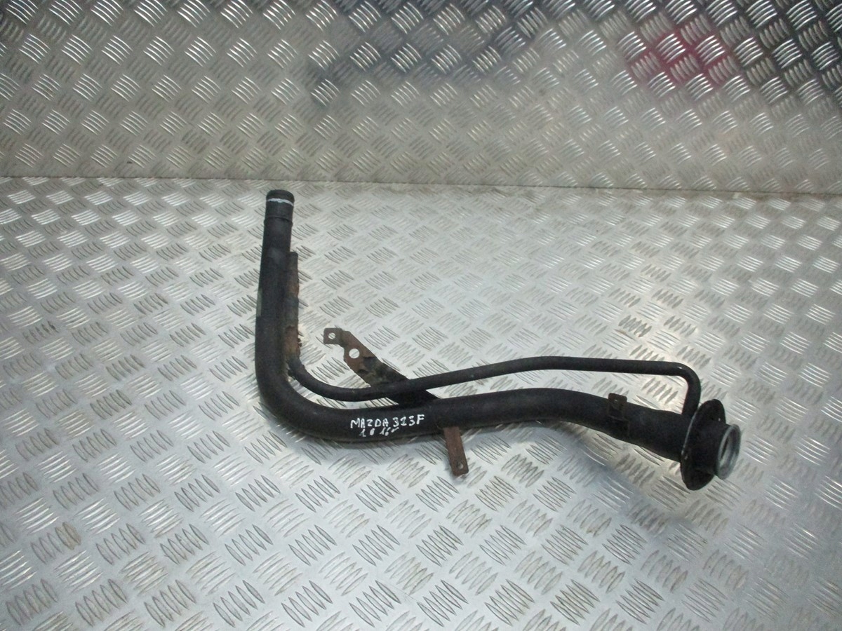 МАЗДА 323 F 1.6 ТОПЛИВНАЯ КРЫШКА ТРУБЫ