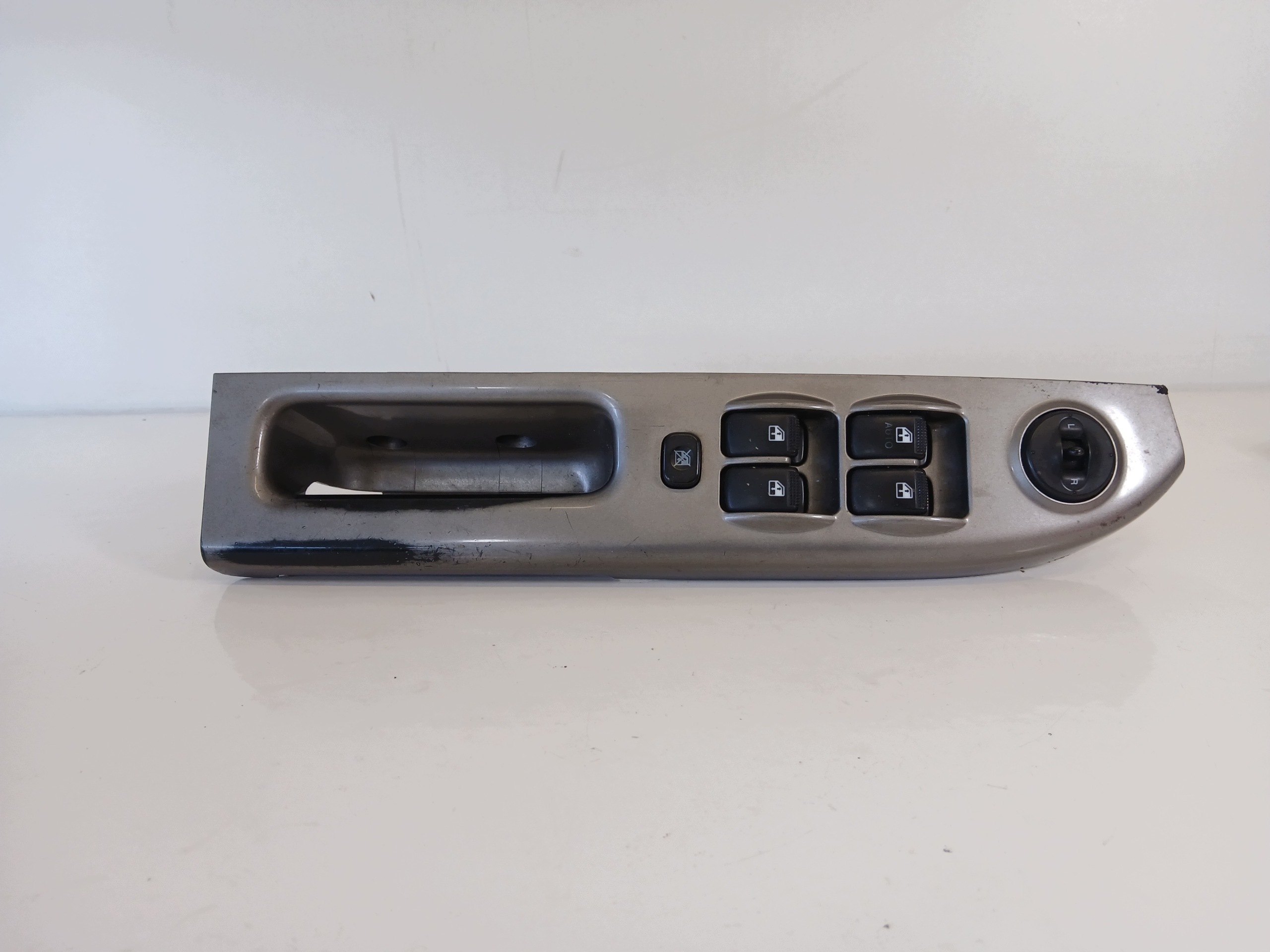 KIA CARENS II PANEL okna levý předek