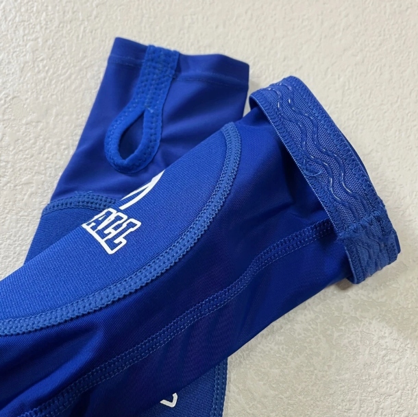 RĘKAWKI SIATKARSKIE RĘKAWKI ARM STABILIZACJA I OSŁONA Z PIANKĄ S/M 20-26CM Model RĘKAWKI SIATKARSKIE