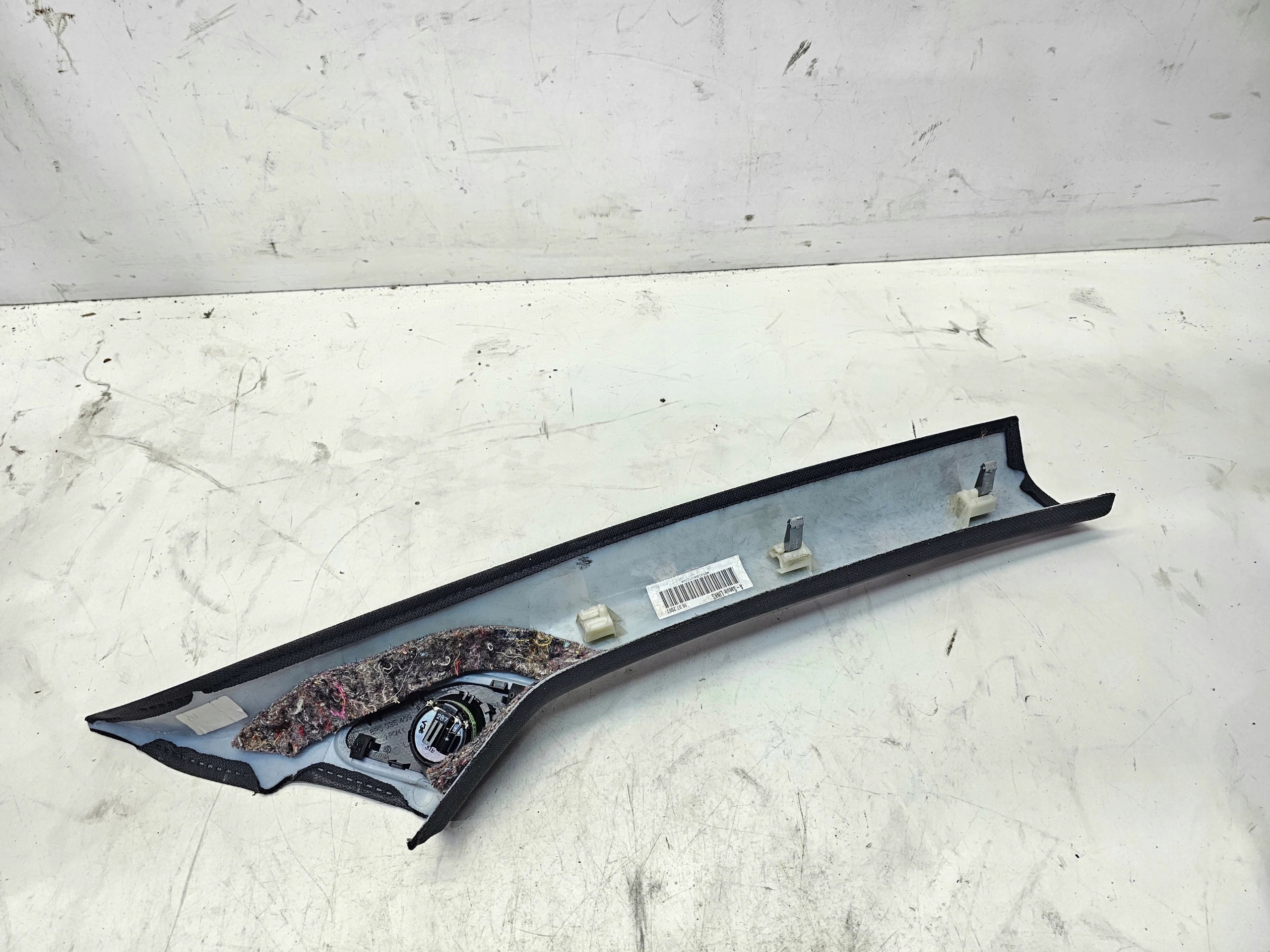 cover SLUPKA A left AUDI A3 8P 5-D 8P4867233B