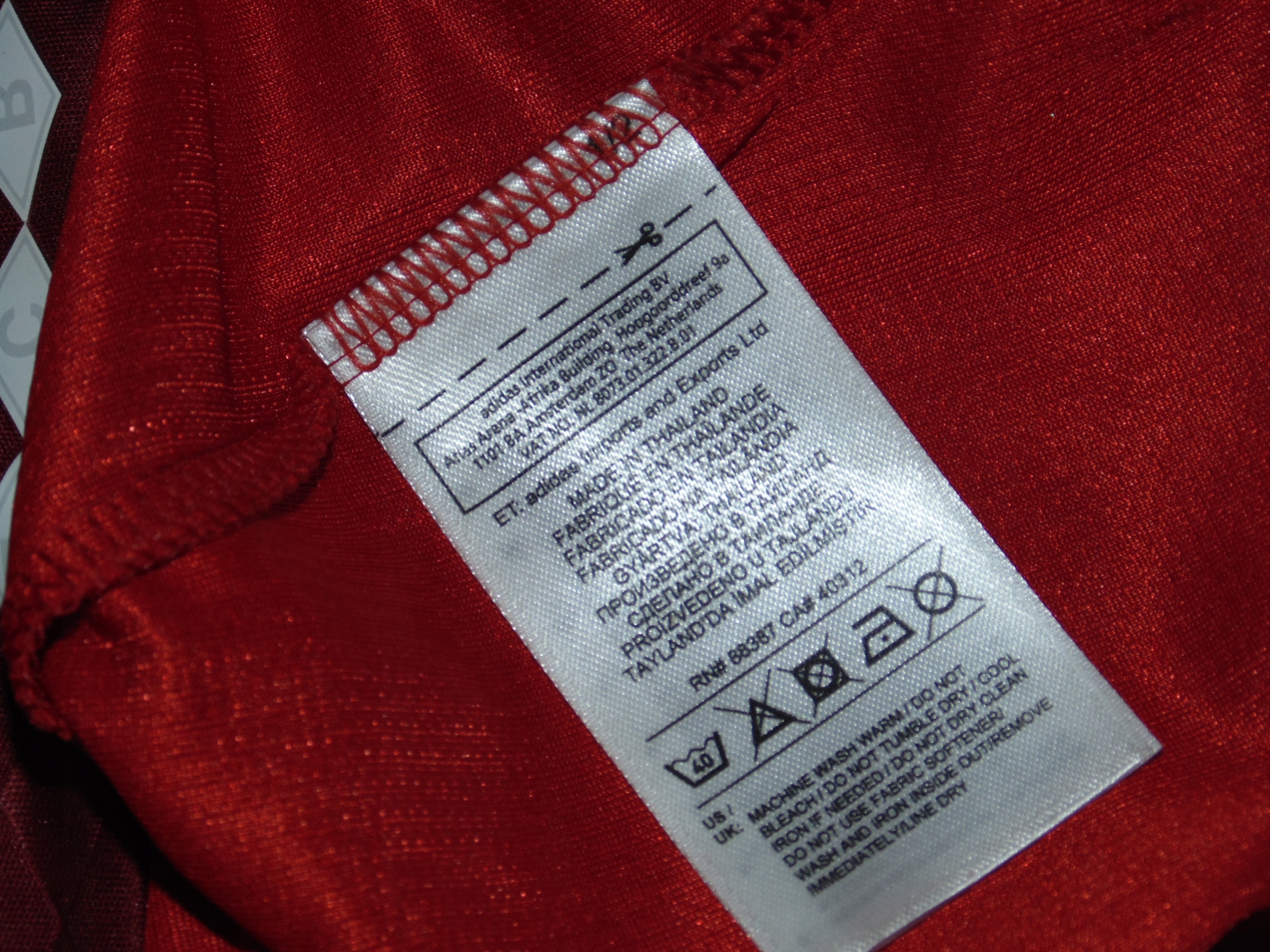 Adidas Bayern Monachium Koszulka Thiago r. M / L Kolor czerwony