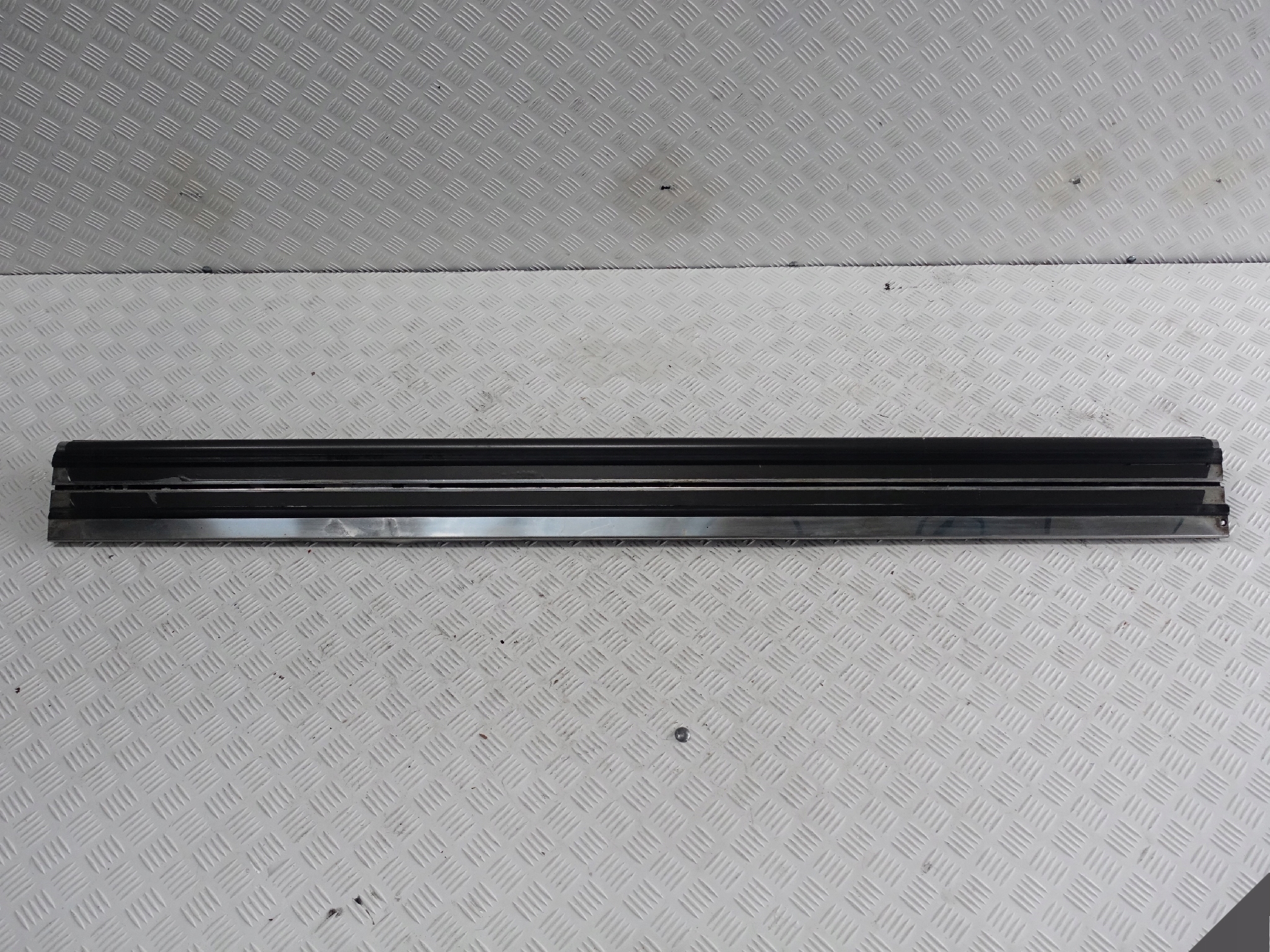 MERCEDES G-KLASA W463 threshold STOPIEN moulding
