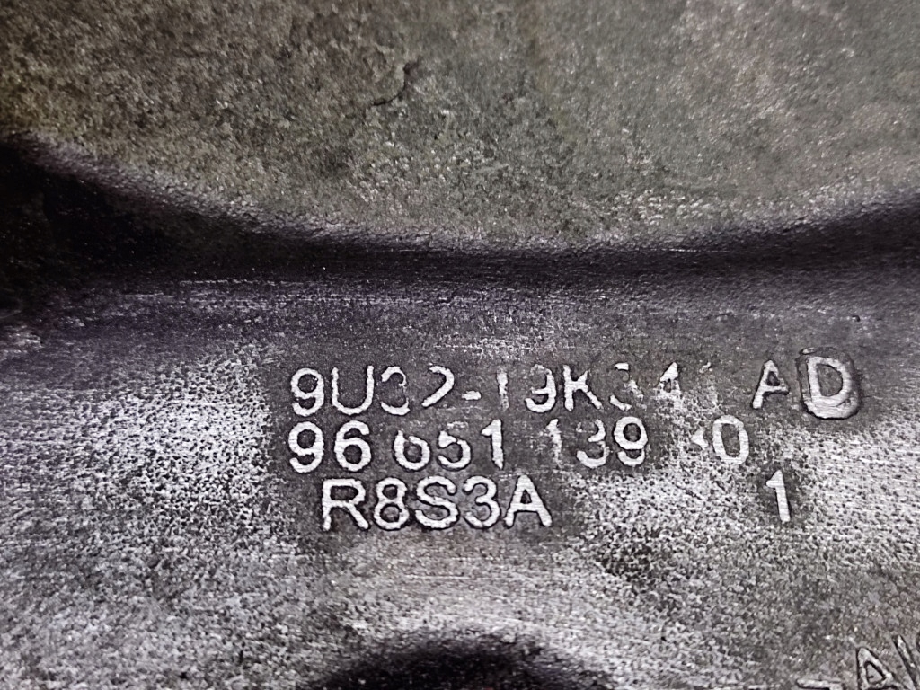 CITROEN C5 III 3.0 HDI engine mount alternator 9665113980