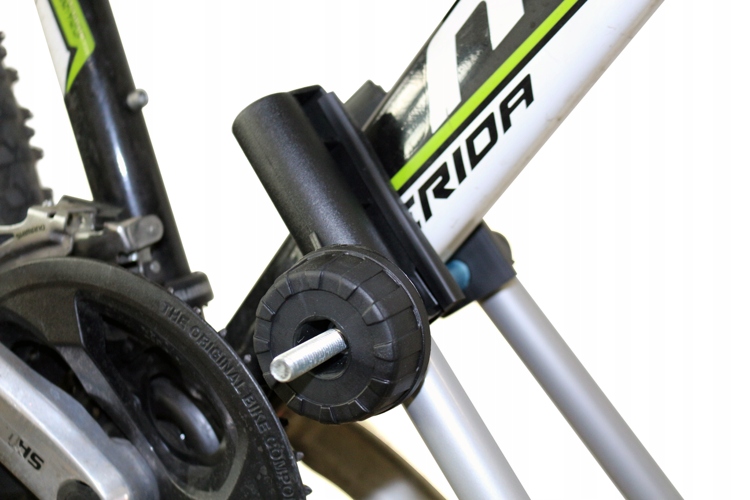 BAGAŻNIK DACHOWY UCHWYT ROWEROWY NA DACH NA 3 ROWERY AMOS ALUMINIUM Wysokość produktu 10 cm