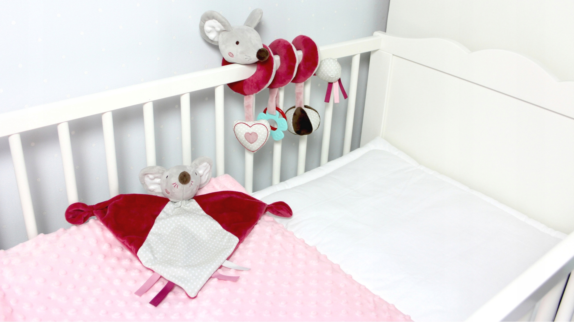 SPIRALA DO WÓZKA ZAWIESZKA DO ŁÓŻECZKA GRZECHOTKA Wiek dziecka 0 +