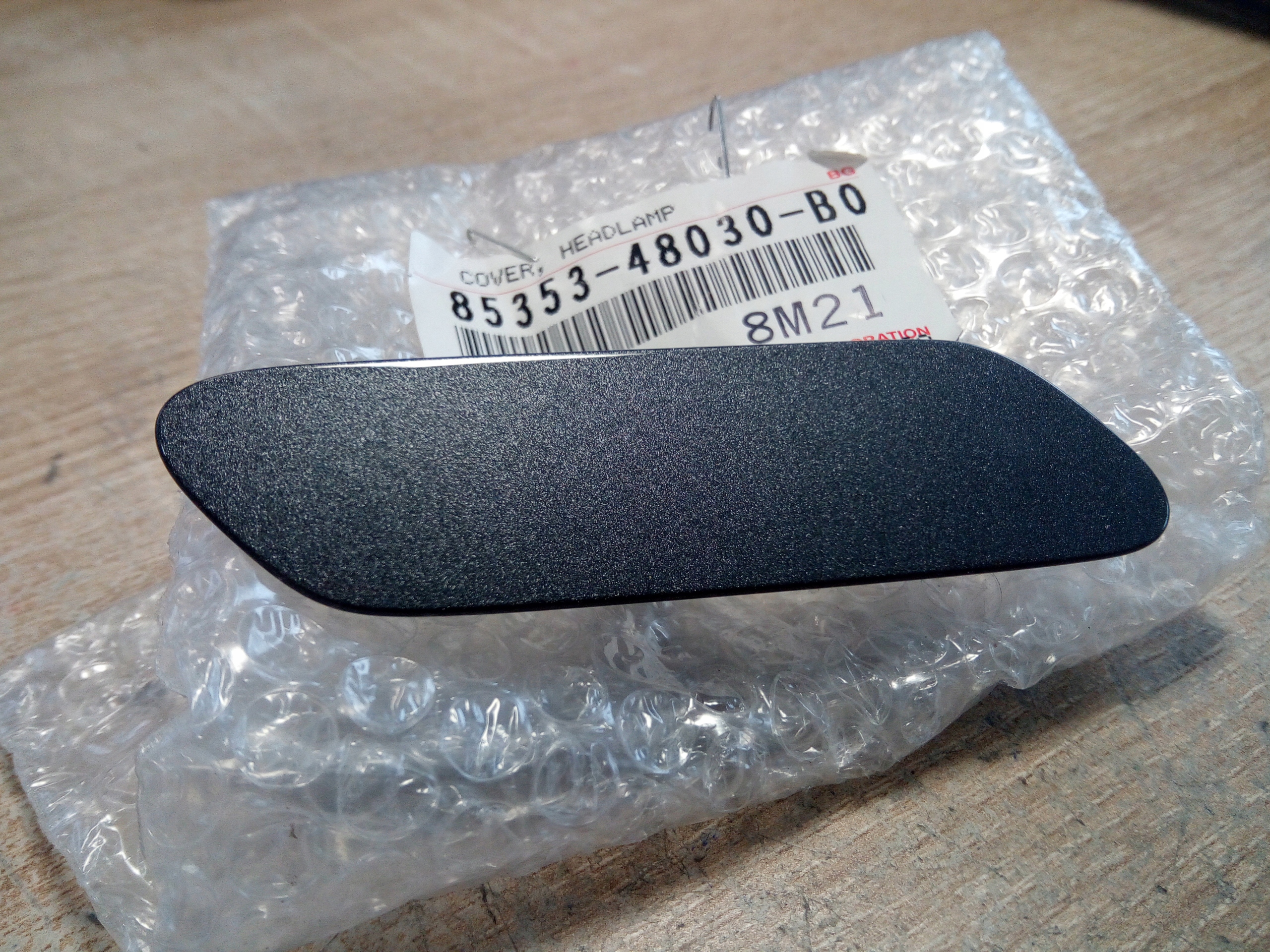 85353-48030 - КРЫШКА ОМЫВАТЕЛЯ LEXUS RX350 RX450 НОВАЯ ОРИГИНАЛЬНАЯ*