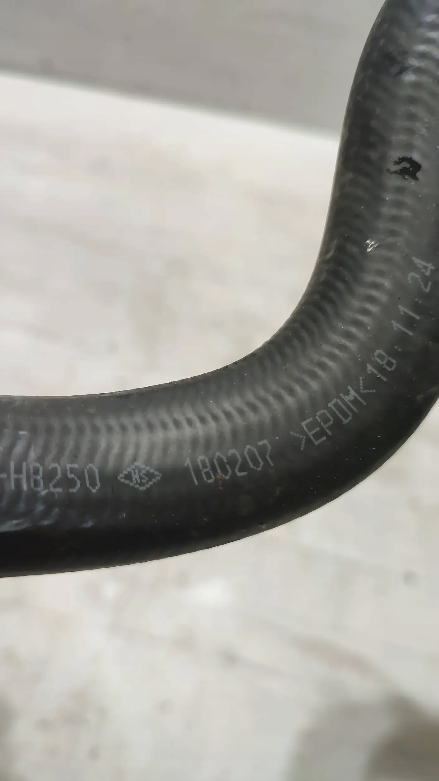 KIA Rio IV 18r prijenos crijevo hladnjaka vode