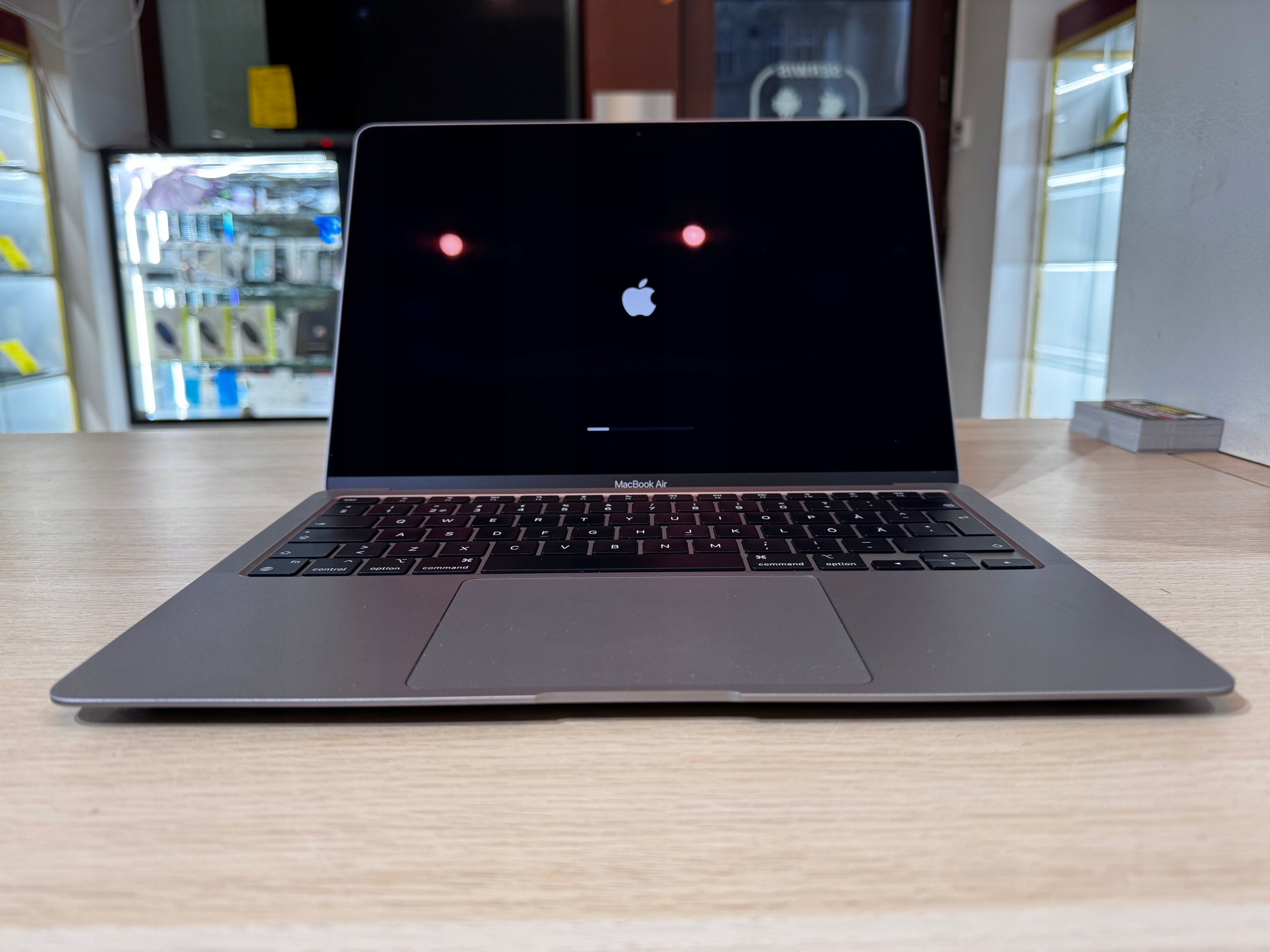 Macbook Air 13 M1 8gb 256gb Ssd - Niska cena na Allegro