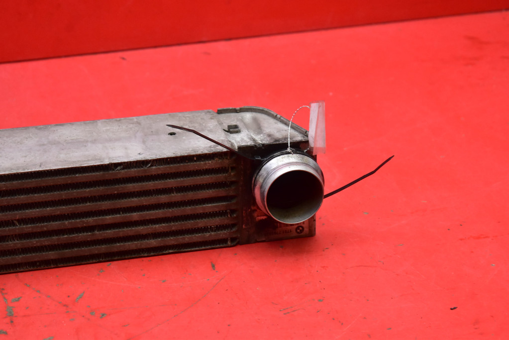 radiator intercooler 7795823 BMW E60 E61 2.0 D 177 KM 07-10