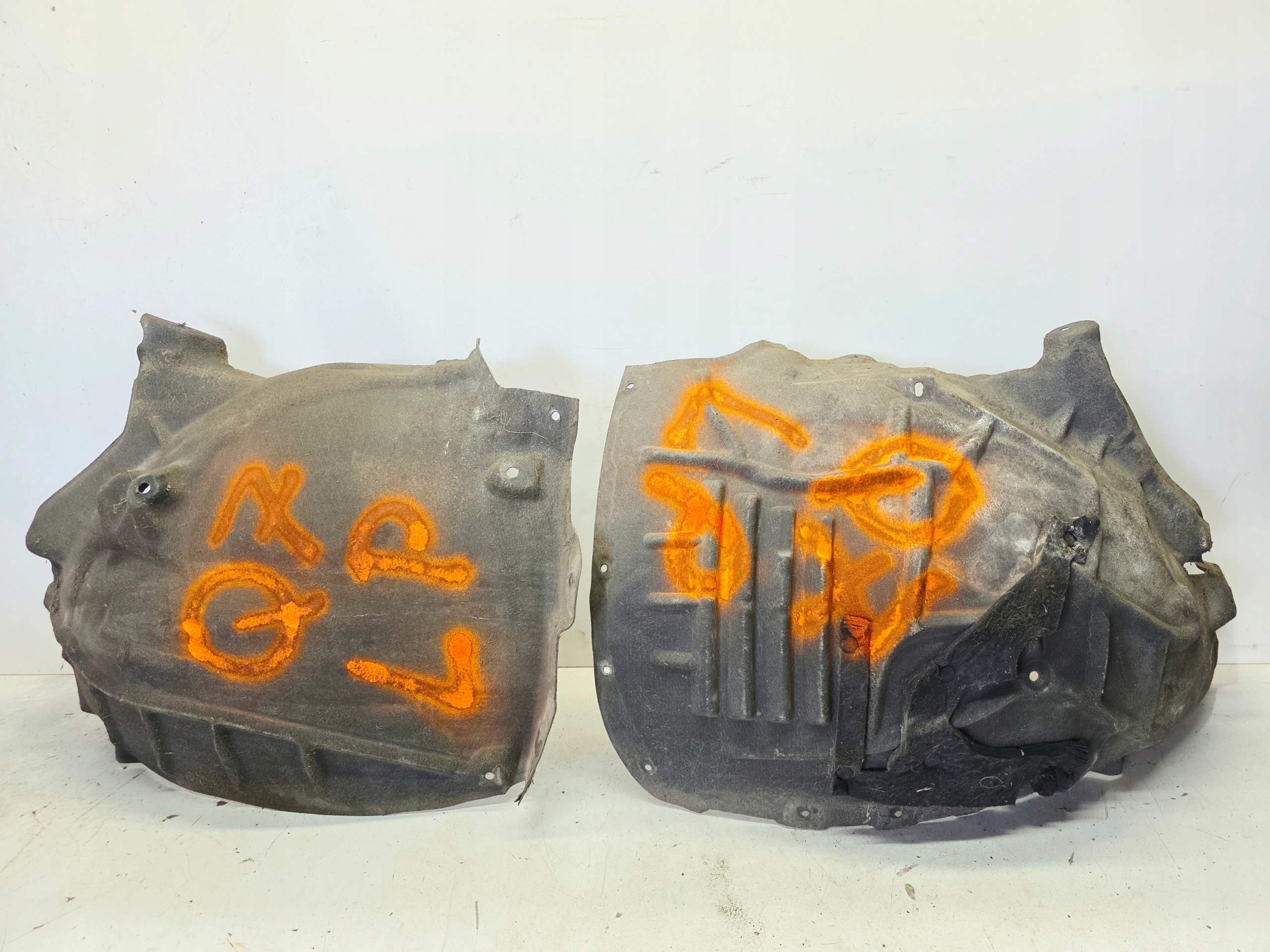 mudguard MATERIALOWE left front AUDI Q7 4M 4M0821191G 4M0821171P