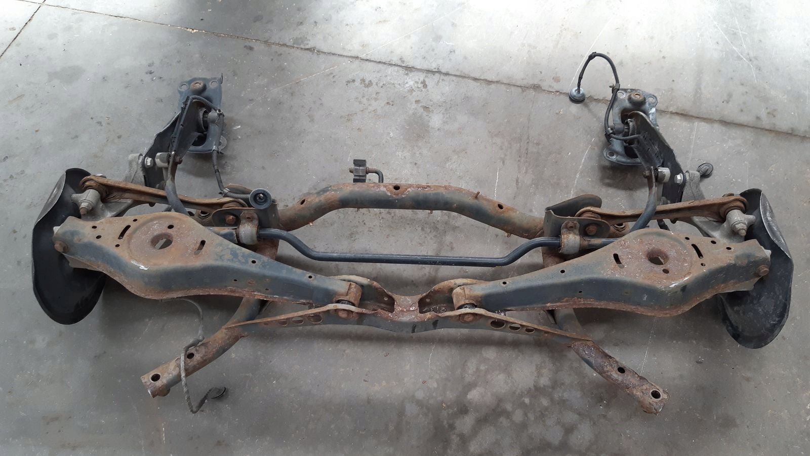 Achsträger heck hinten VW Tiguan 1,4 TSI