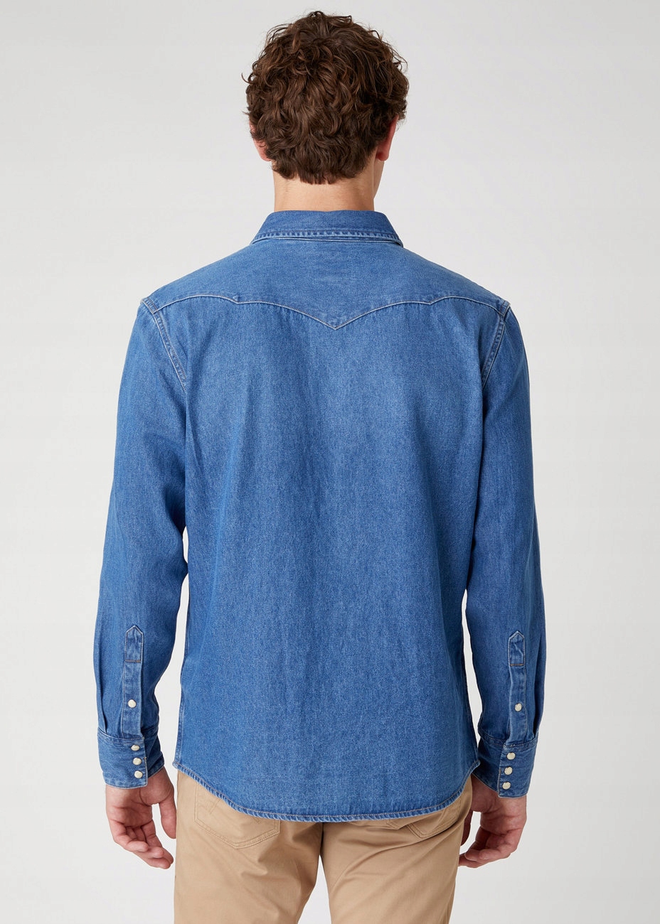 WRANGLER 27MW MĘSKA KOSZULA JEANSOWA LOGO NAPY M Kolor niebieski