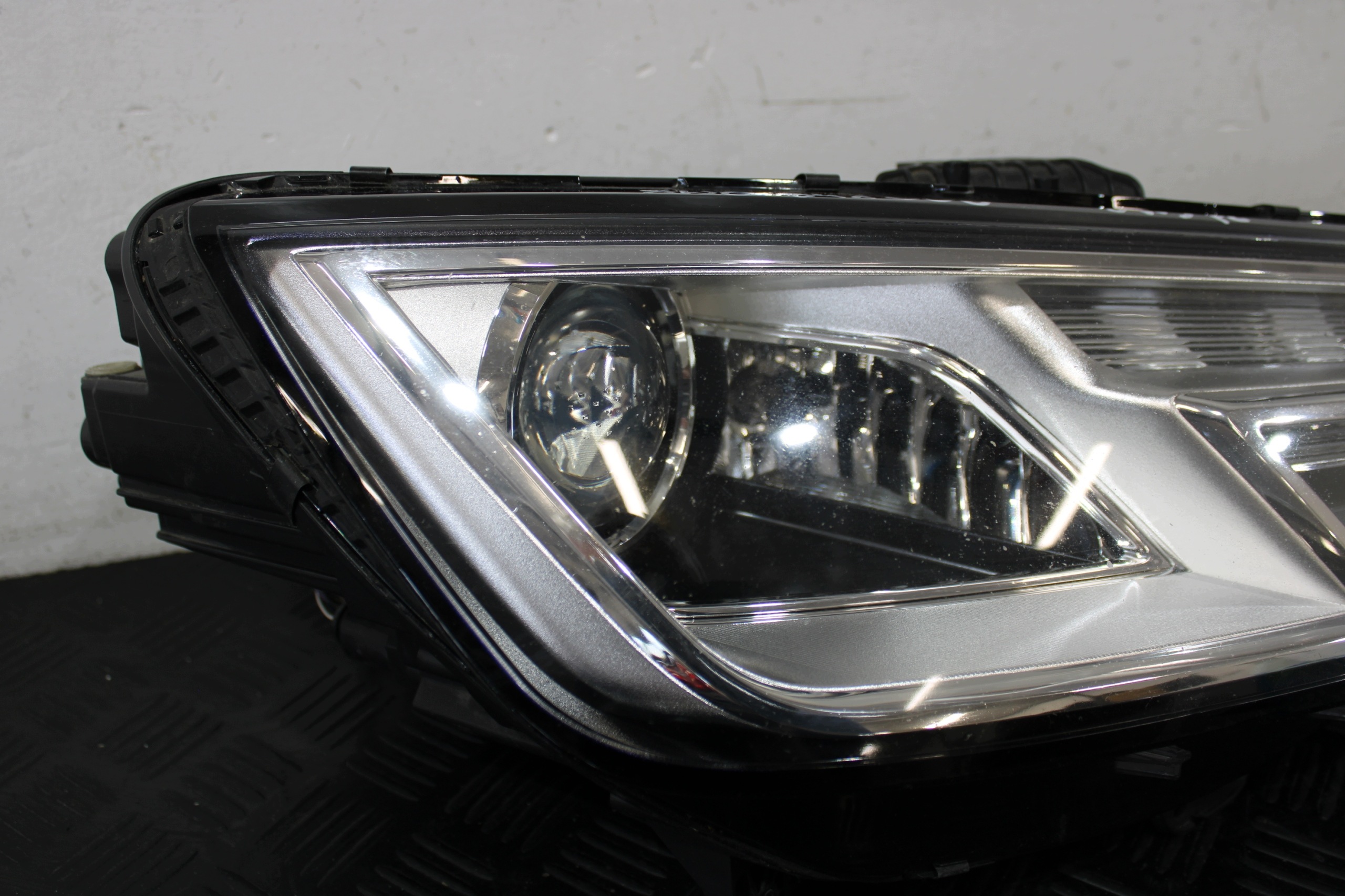 light right front right front LED 8W0941006 AUDI A4 B9 8W0 8W9