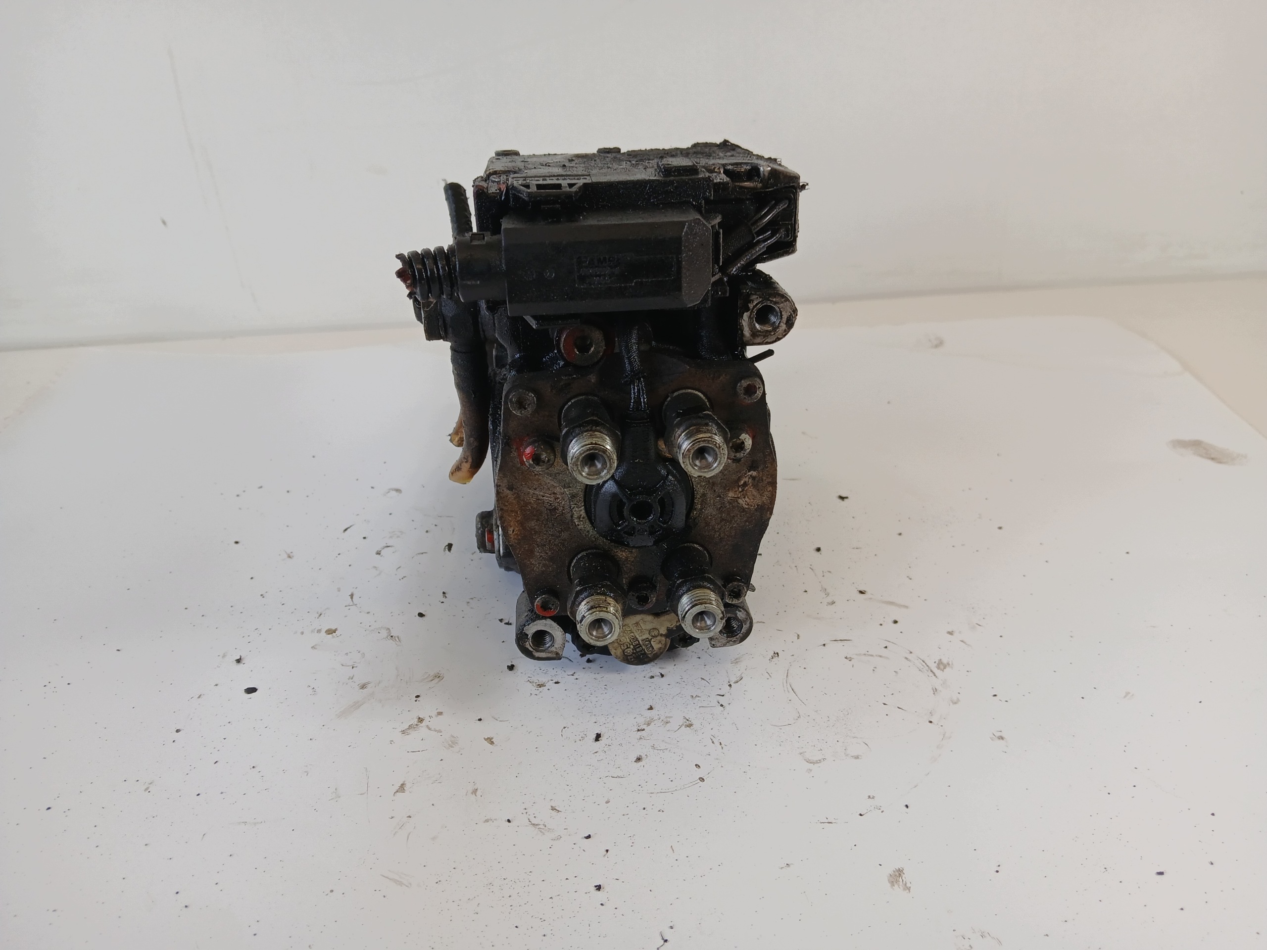 BMW E46 2.0 D injection pump 0470504025