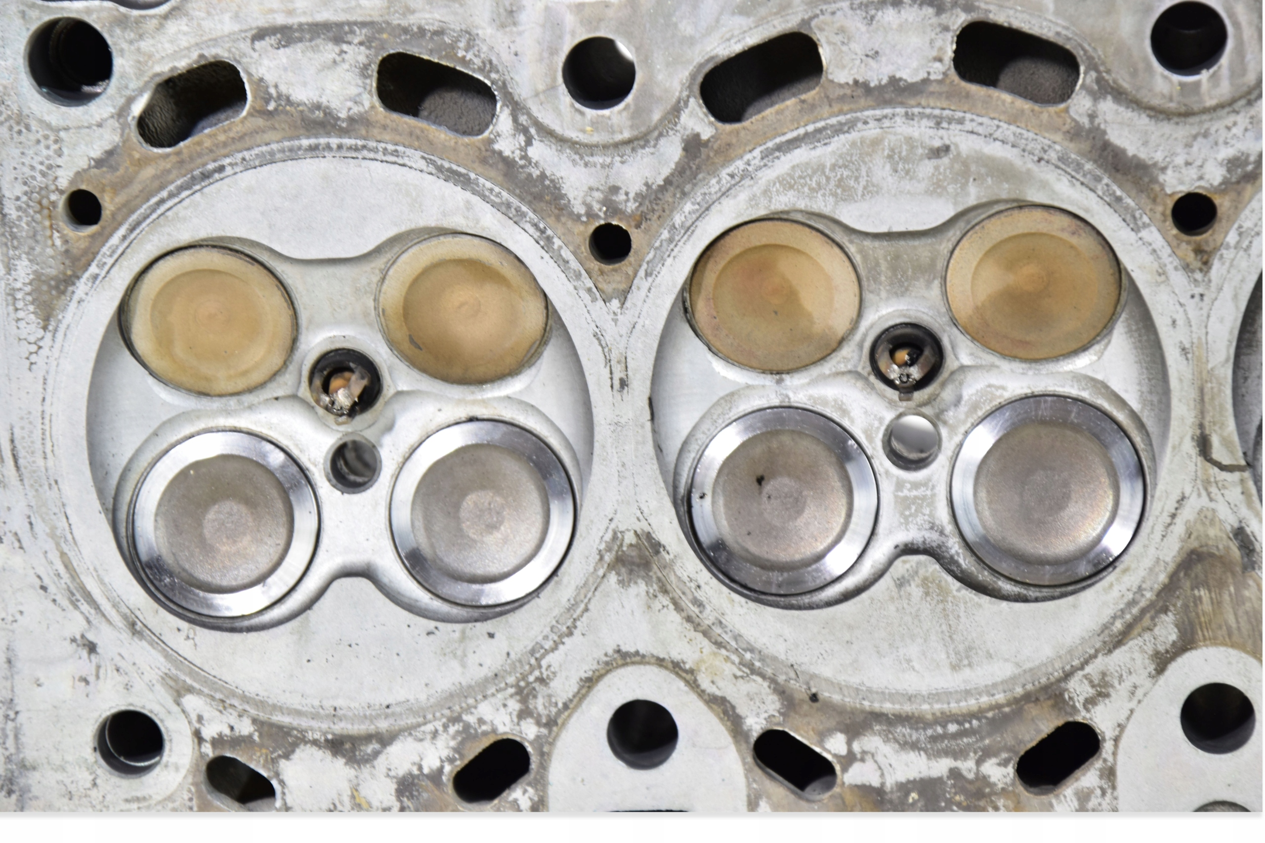 TESTATA BMW E81 E87 E90 E91 1.6i 16V 122KM 07-13R N43B16A 7559172