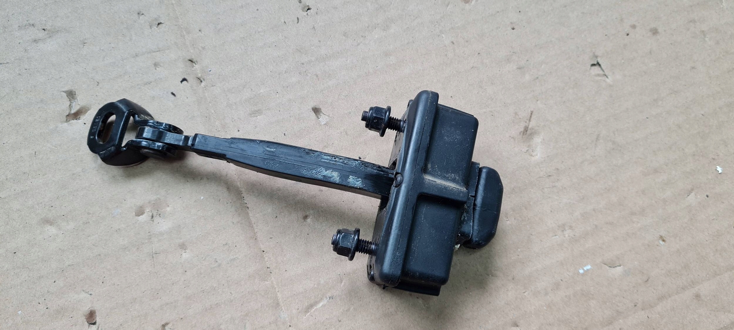 Maserati Quattroporte VI limiter door left front