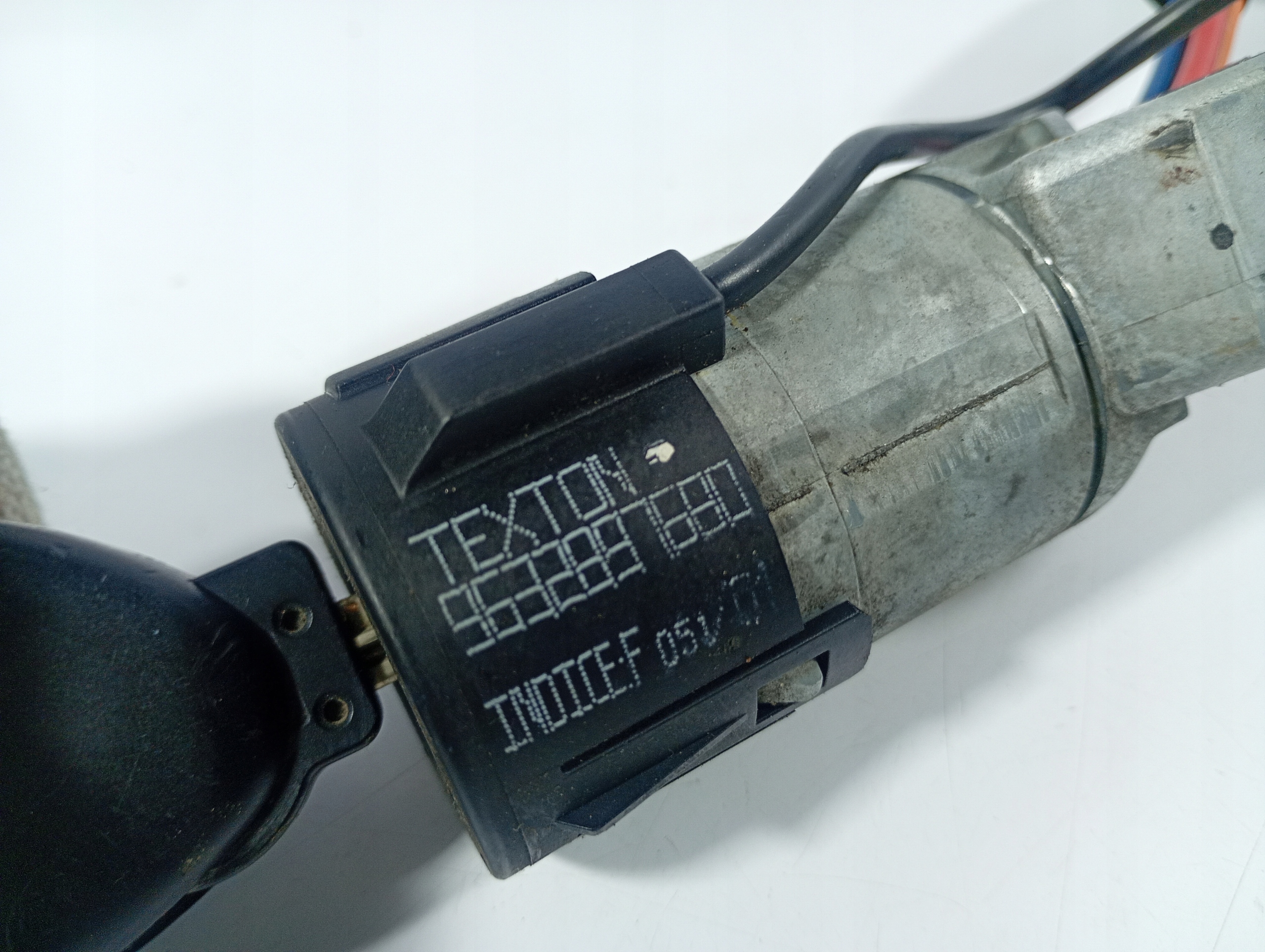 ignition Z KLUCZYKIEM OE 9632897680 Citroen C5 01-04