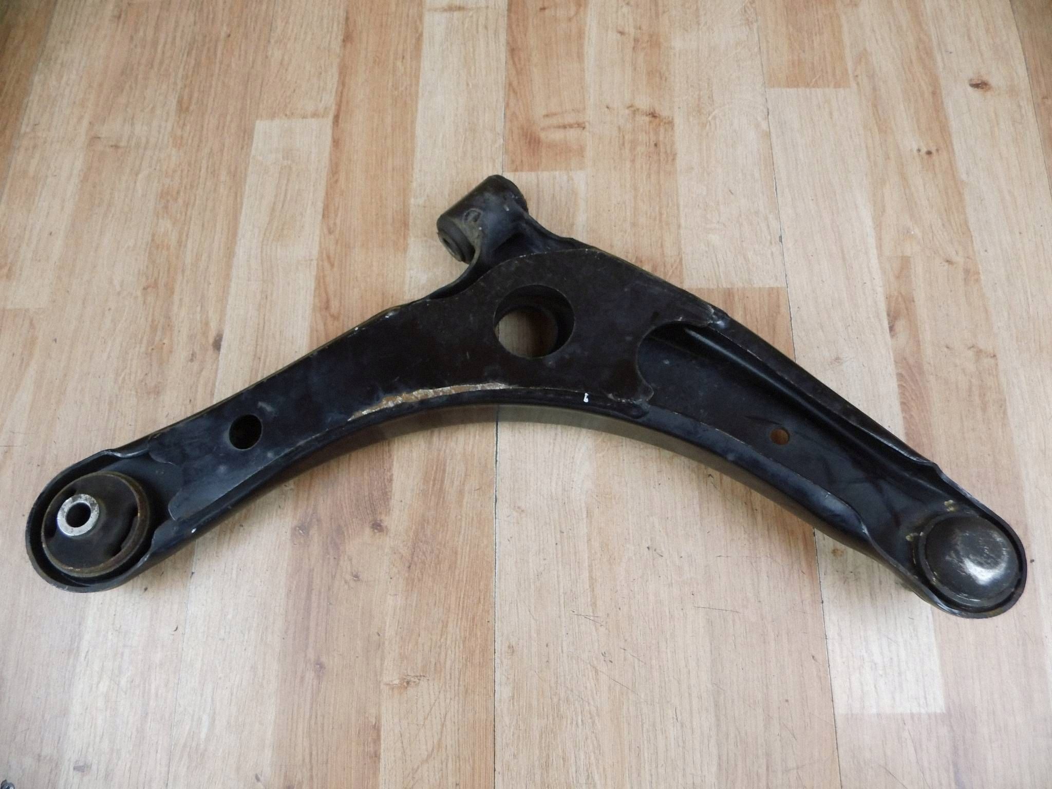 Mitsubishi Outlander III arm left front front