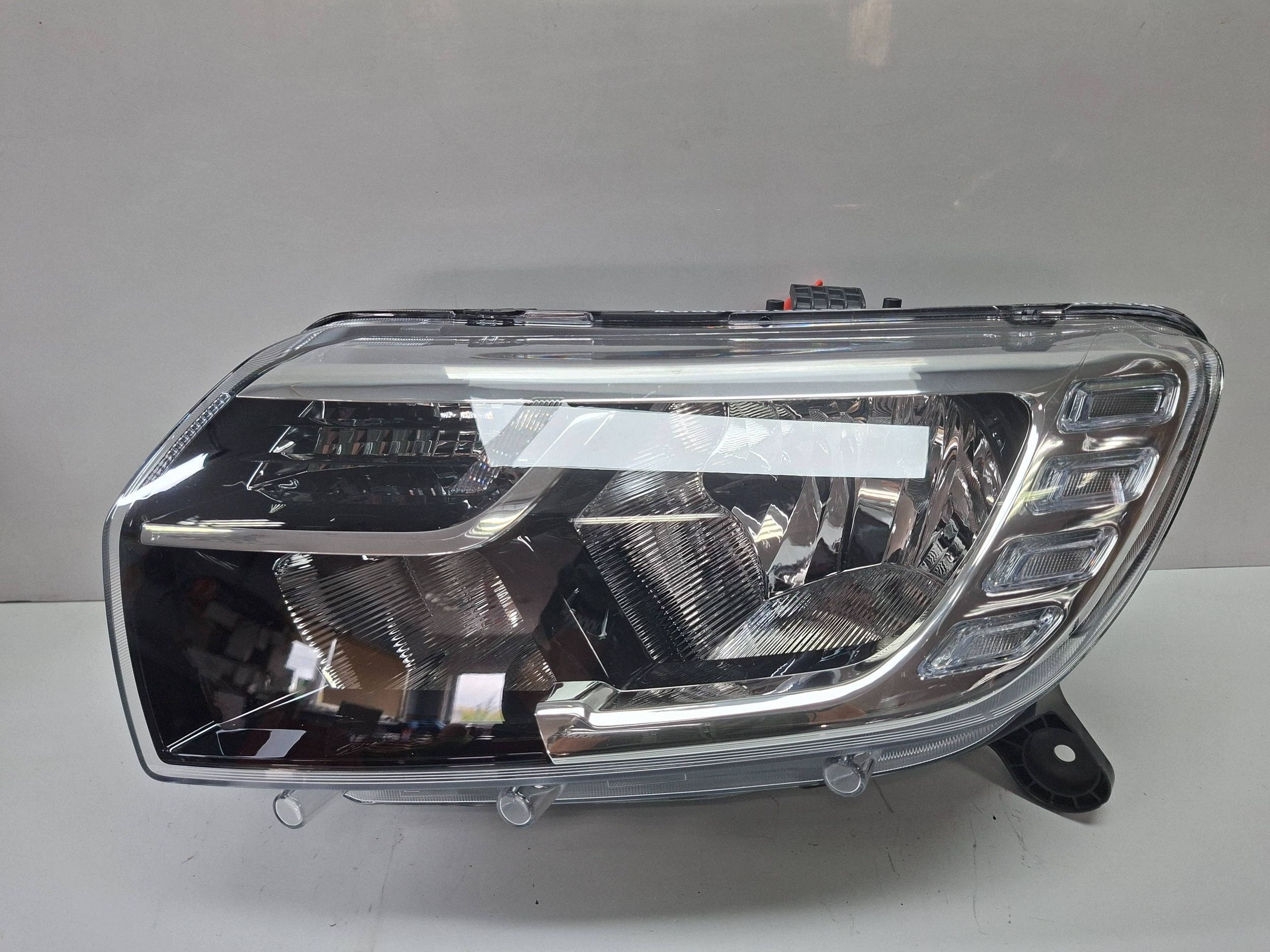 light front left new VALEO 260605665R DACIA LOGAN II LIFT 2016