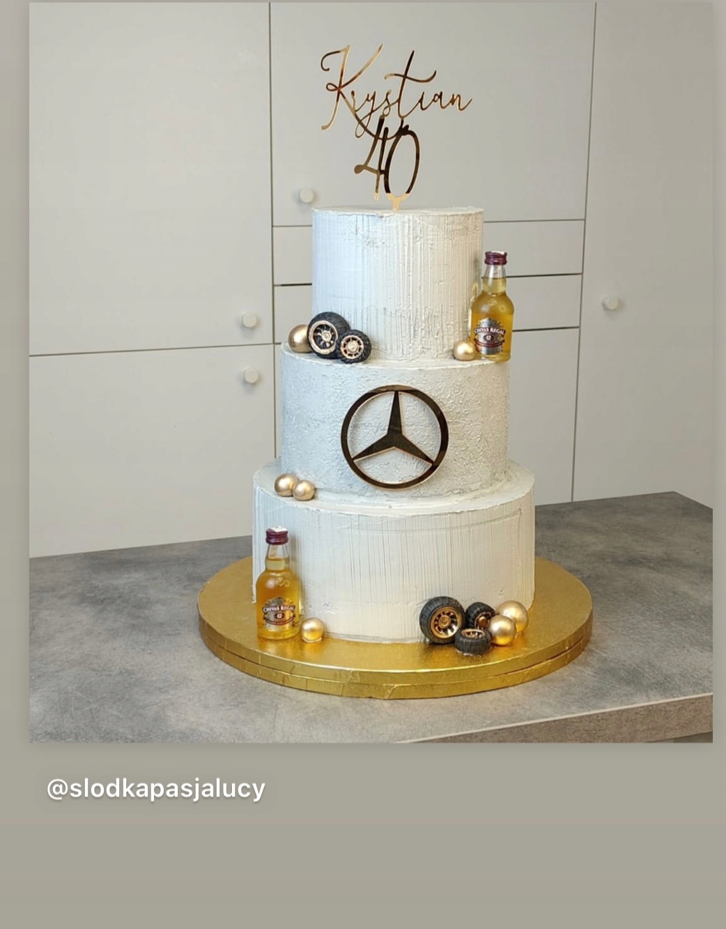 TOPPER NA BOK TORTU DEKOR LOGO MERCEDES czar złoty srebrny kolor do wyboru EAN (GTIN) 59067823190765