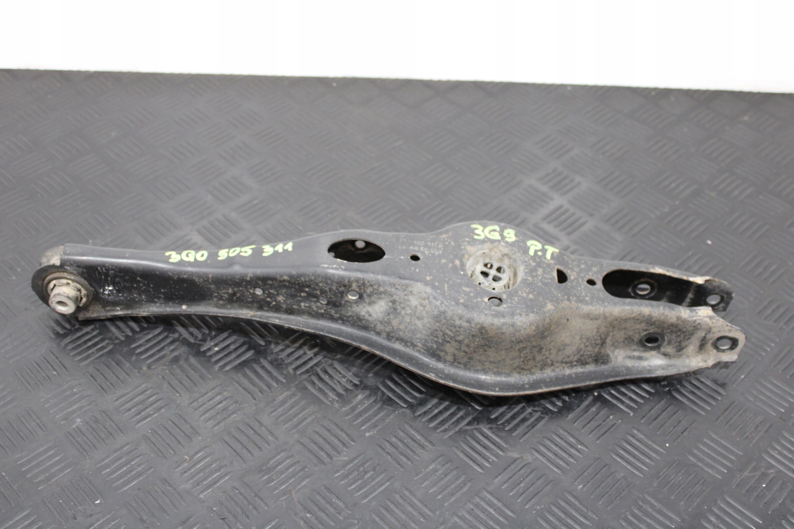 Querlenker rechts heck 3Q0505311 VW PASSAT B8 3G0 3G9