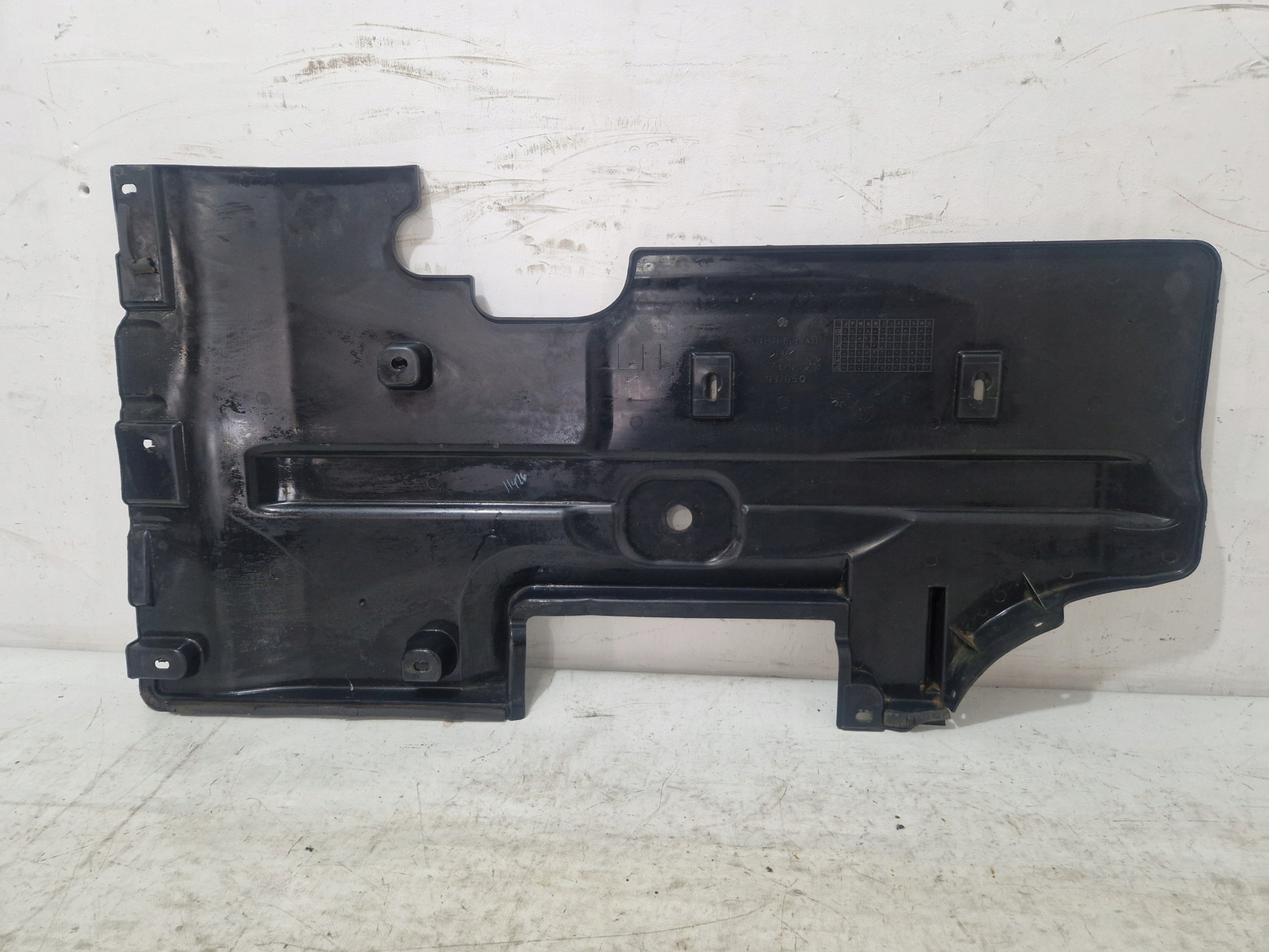 DODGE CHARGER 2019 3.6 5.7 cover chassis left 57010353AH