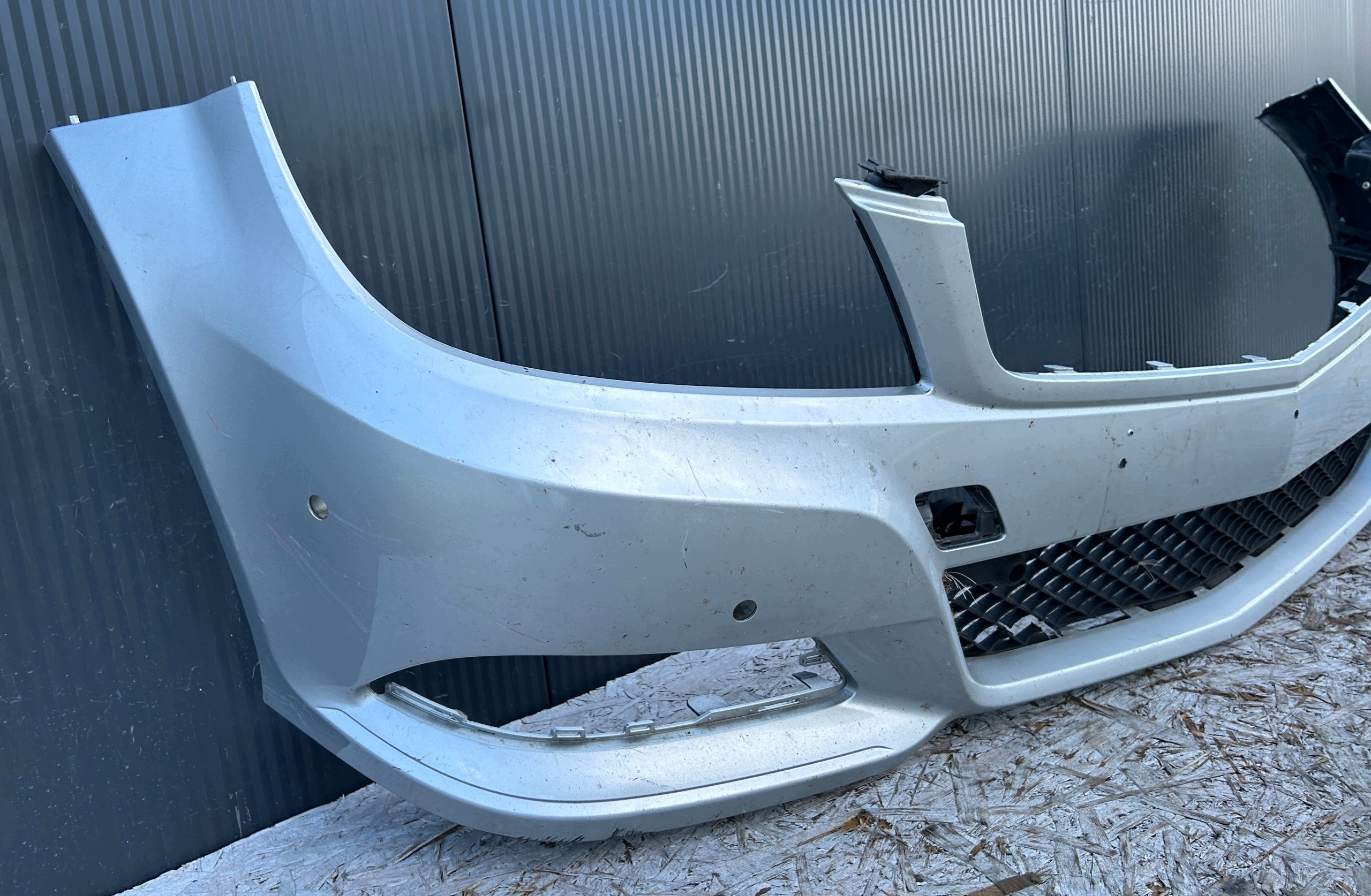 bumper front front MERCEDES C-KLASA 204 LIFT PDC