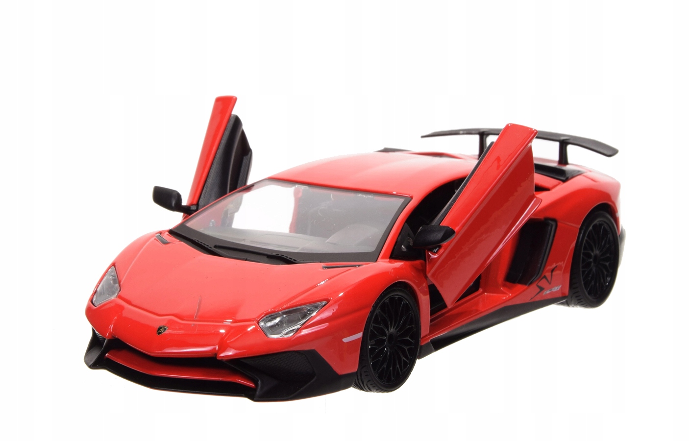 BURAGO 1:24 LAMBORGHINI AVENTADOR MODEL METAL Kod producenta #18-21079
