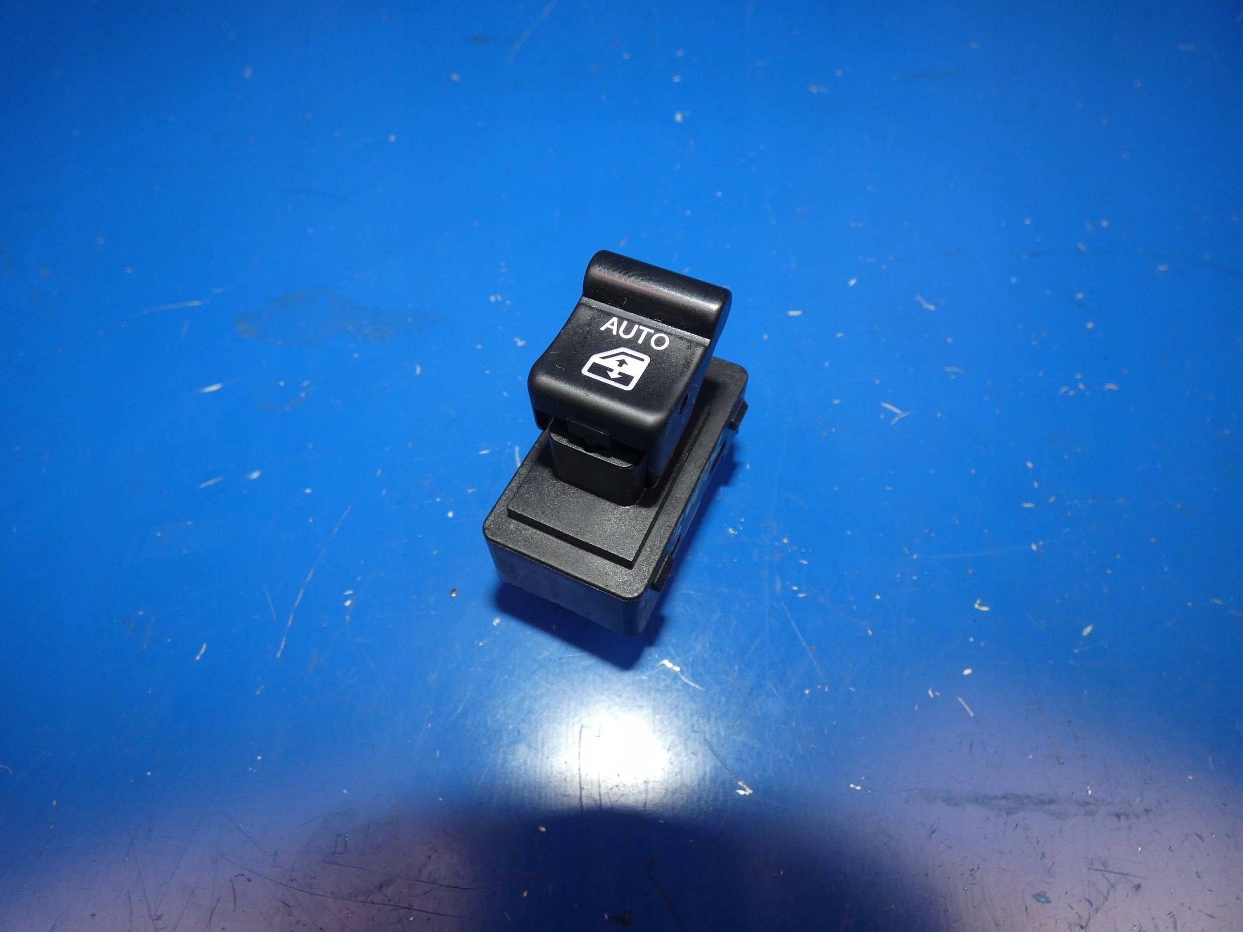 FIAT 500X 500 X window control switch right front