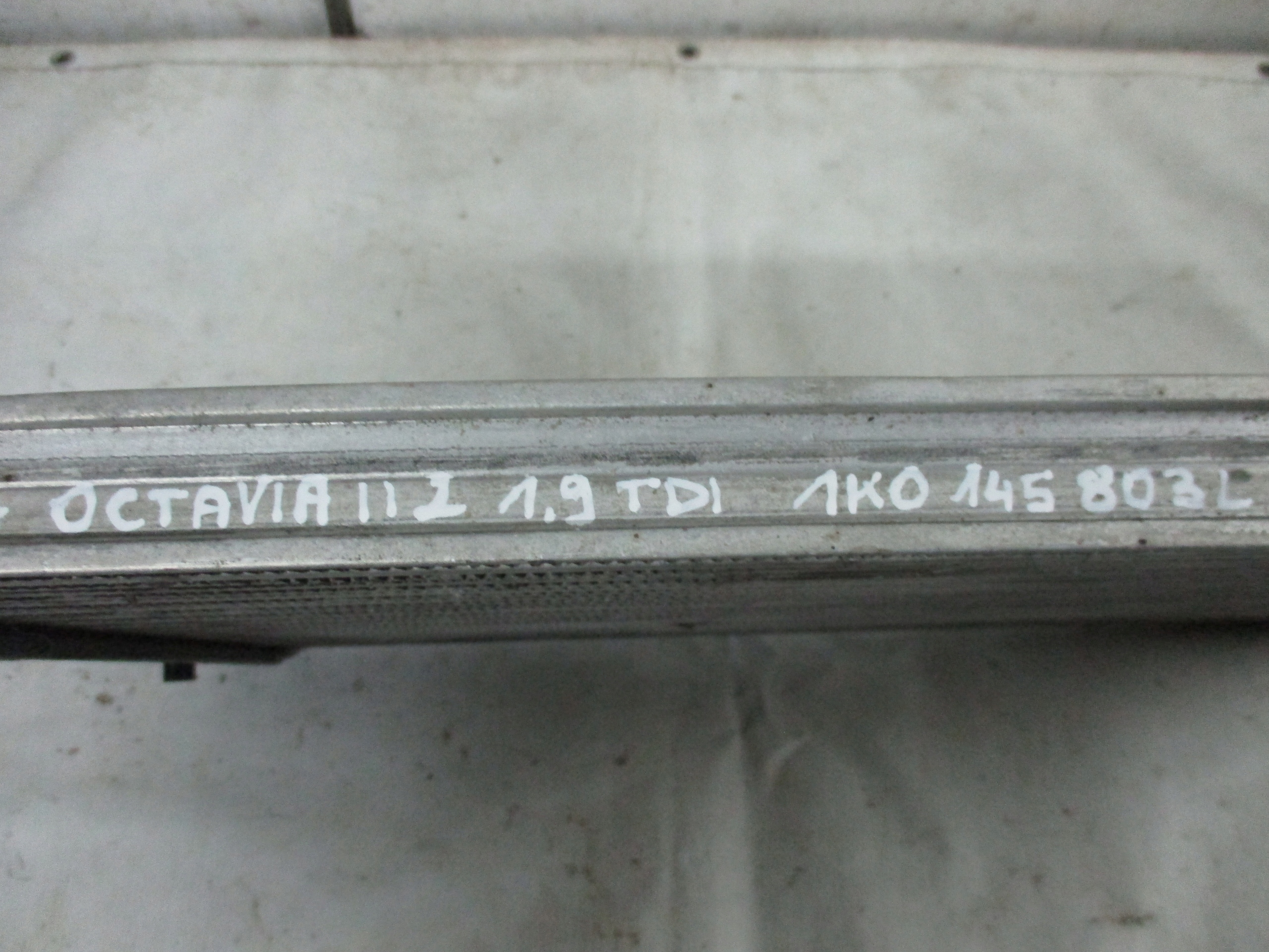 KÜHLER INTERCOOLER 1K0145803L VW SKODA 1,9 TDI