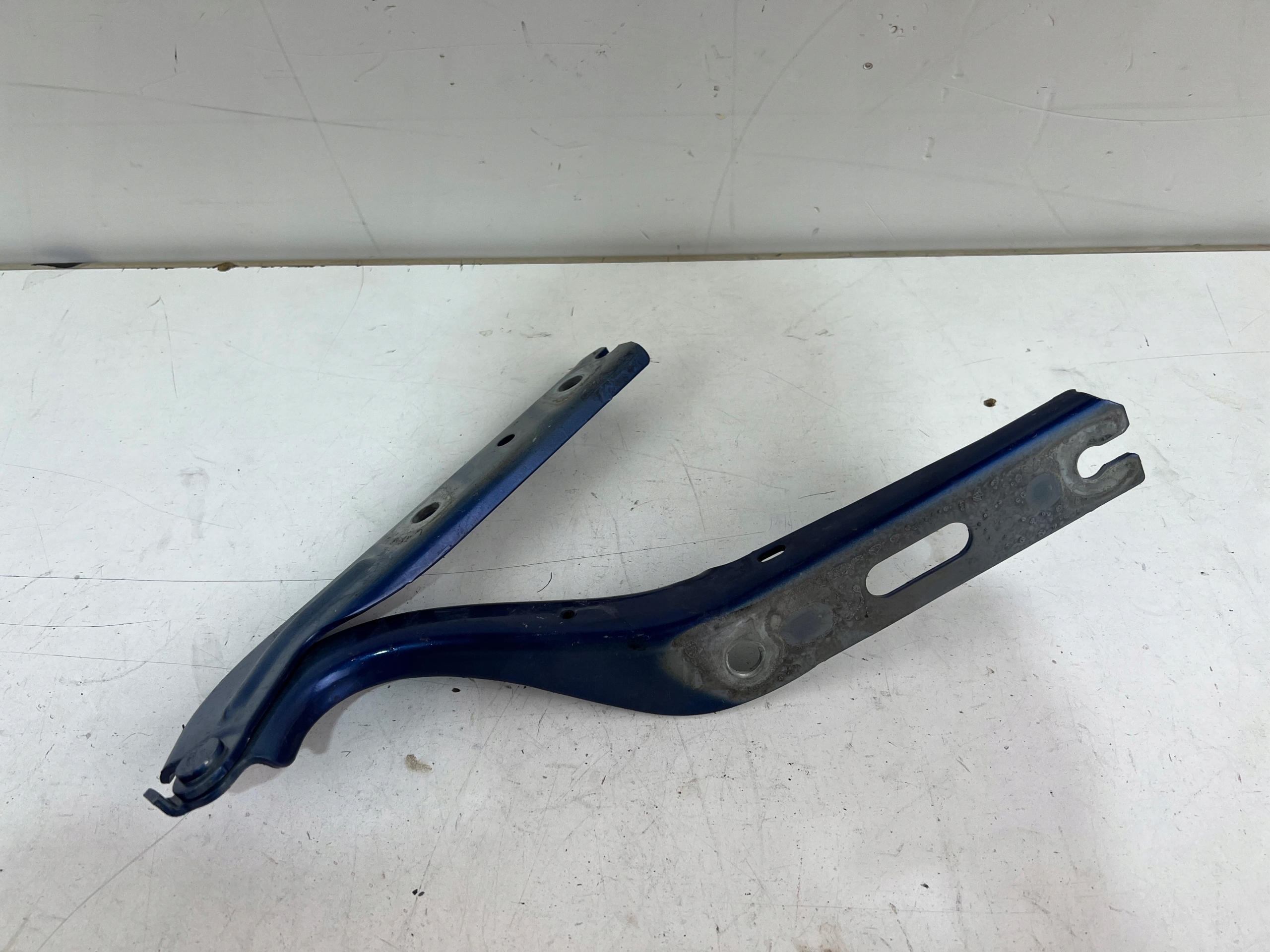 hinge bonnets left VW T-CROSS 2GM LB5K REEF BLUE 2GM823301A