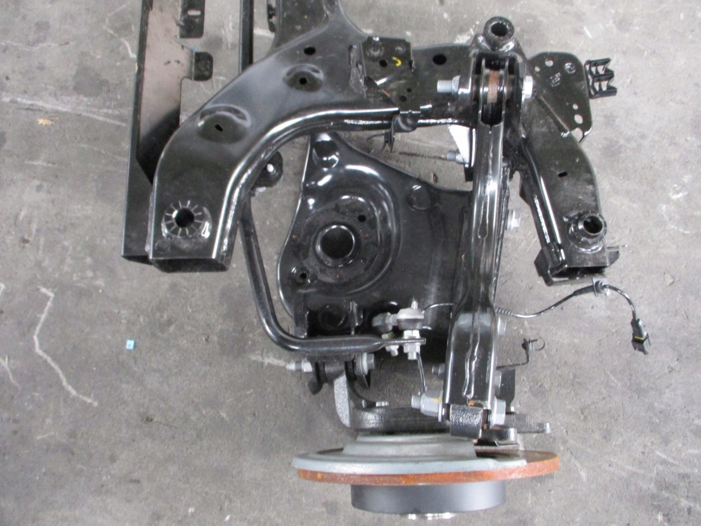 ACHSTRÄGER RENAULT CAPTUR II HINTEN HECK