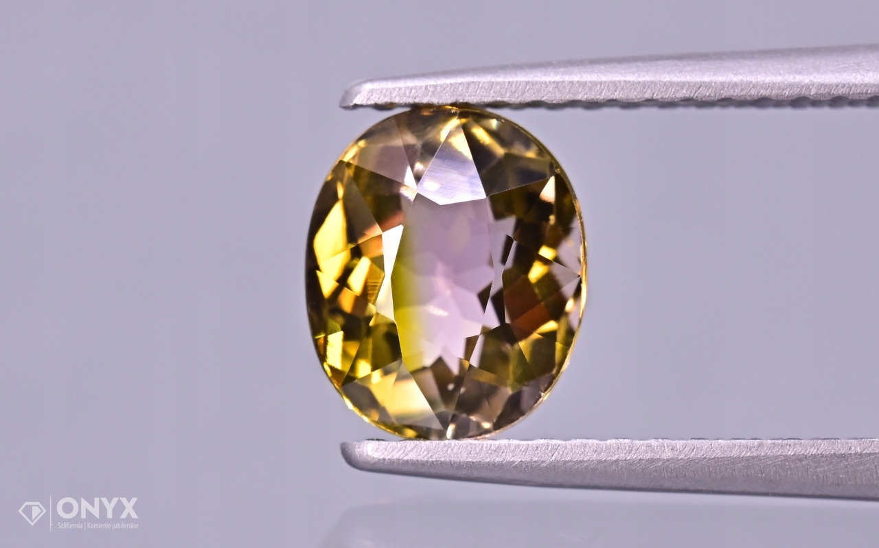 Turmalín fazetovaný ovál 7,5x6,5 mm