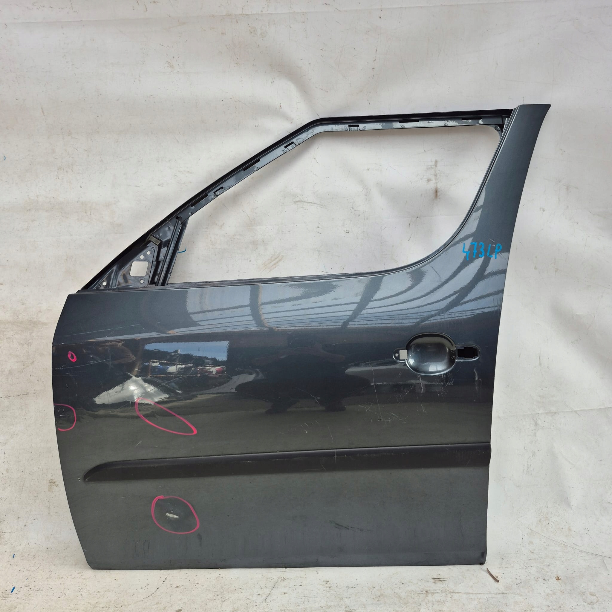SKODA ROOMSTER 06-15 door left front front