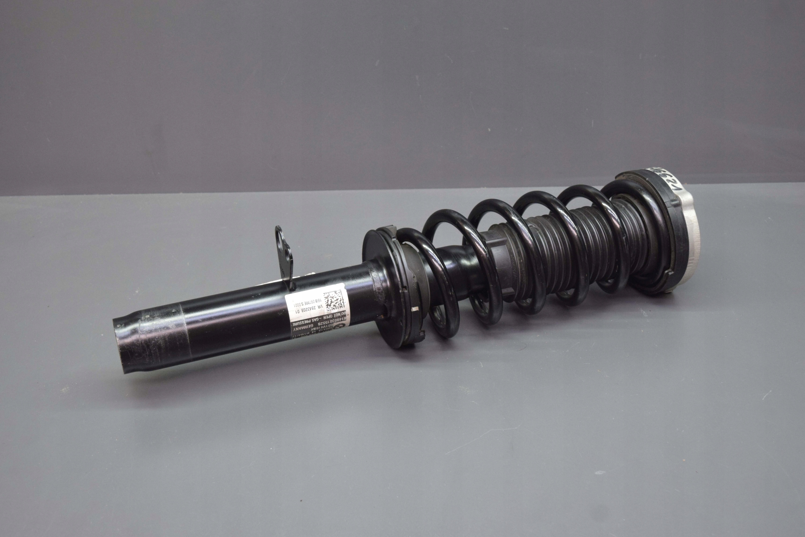 shock absorber right front BMW 5 G31 4x4