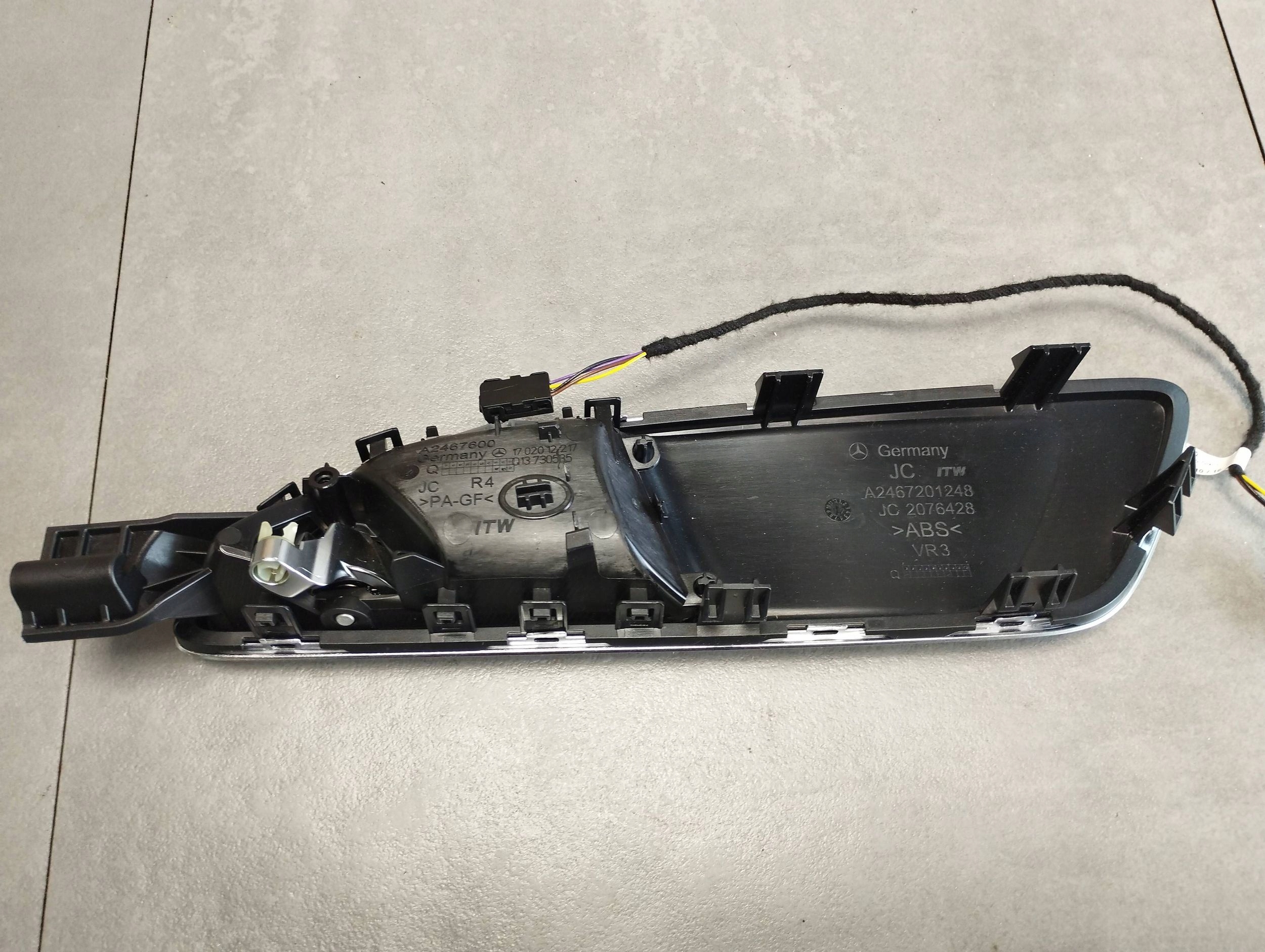 Mercedes-Benz B W246 W242 handle inner right front A2467600
