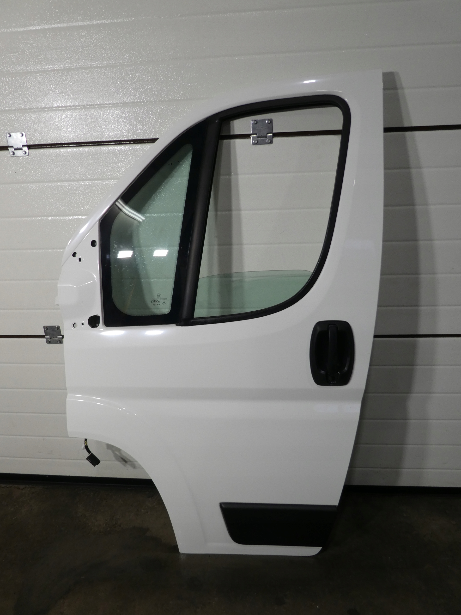 DUCATO JUMPER III TÜR VORNE LINKS H3 KOMPLET