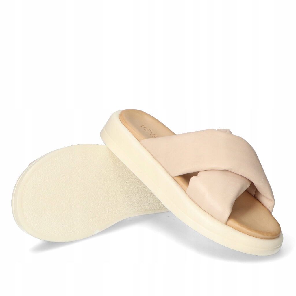 Klapki Venezia 2682R097 Beżowe Lico 36 Długość wkładki 23.5 cm