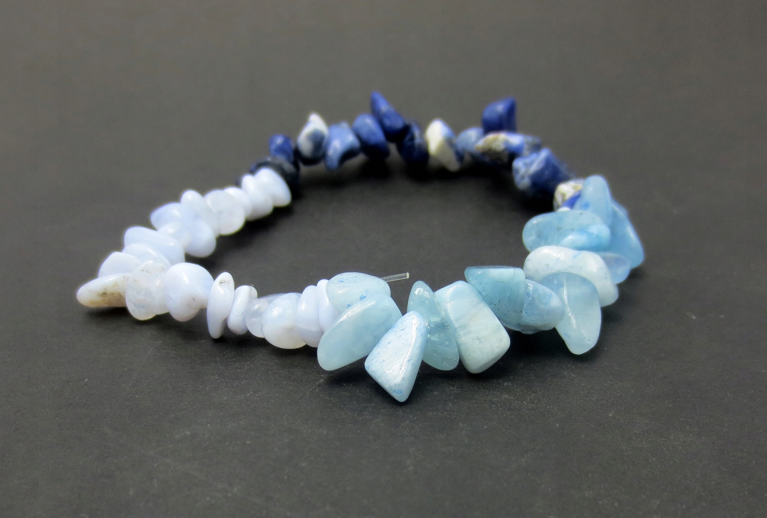 

Żywioł Wody Bransoleta Akwamaryn Sodalit Chalcedon