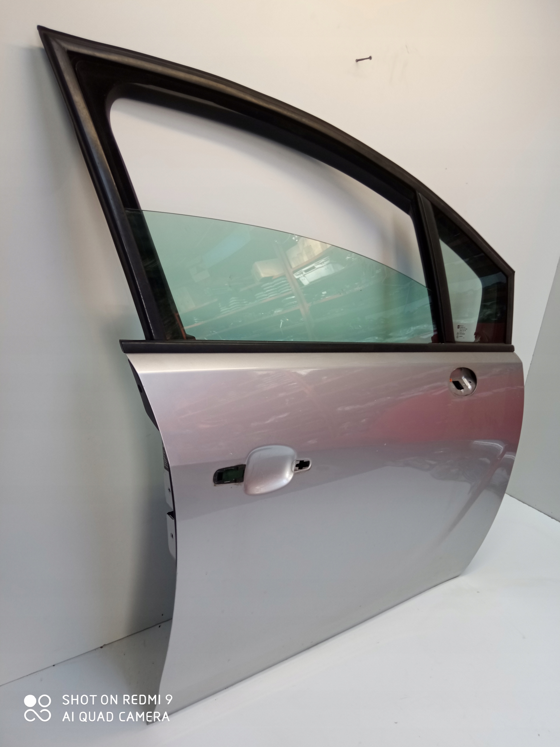 OPEL MERIVA B door right front right front Z157