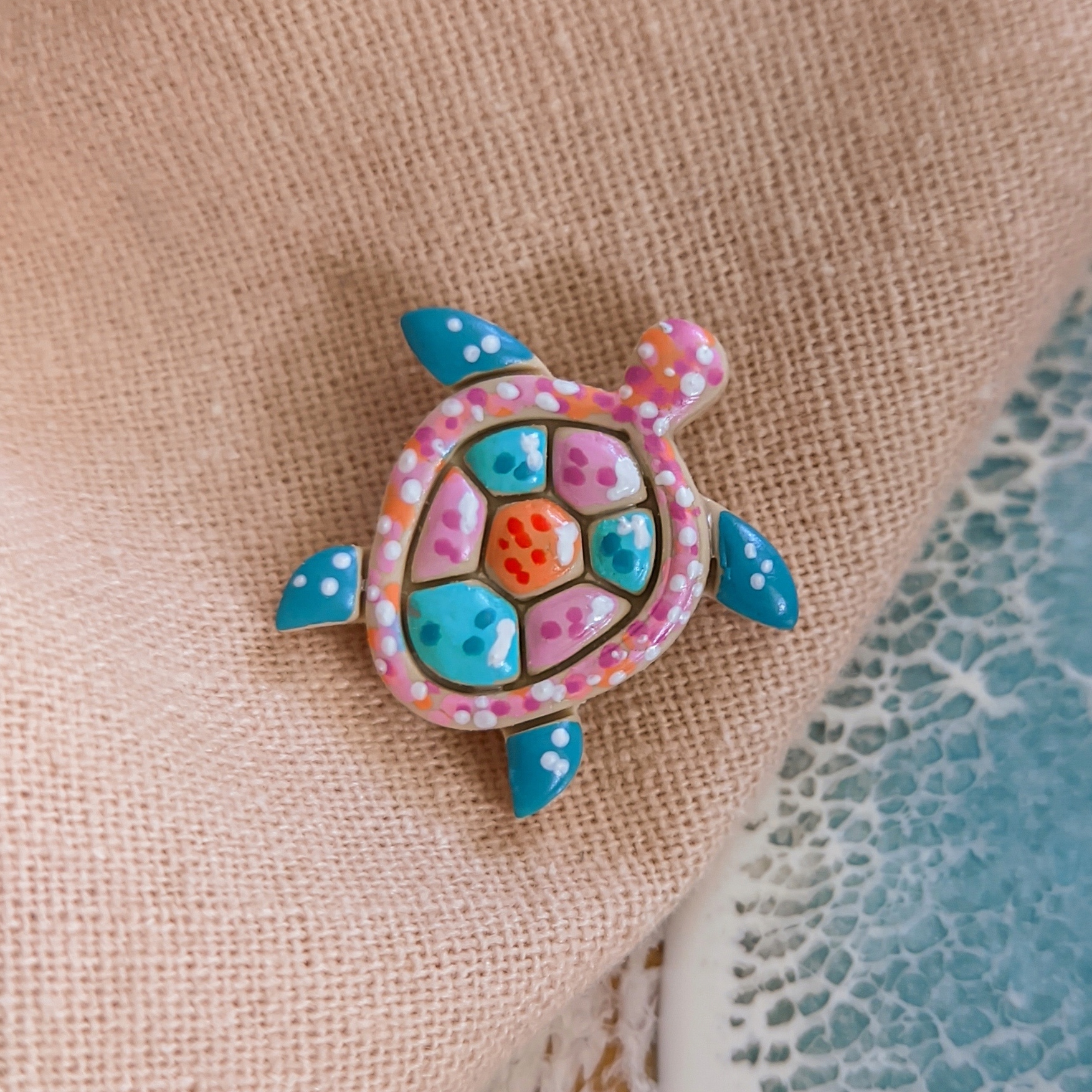 Pin připínáček Želva mořská Želvička růžová, středomořský styl brož boho