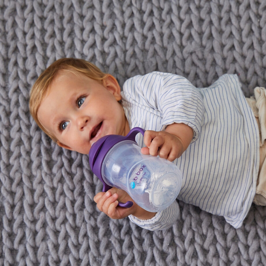 B.BOX BIDON ze słomką 240 ml KUBEK pojnik BUTELKA dla dzieci - WINOGRONOWY Pojemność 0.24 l