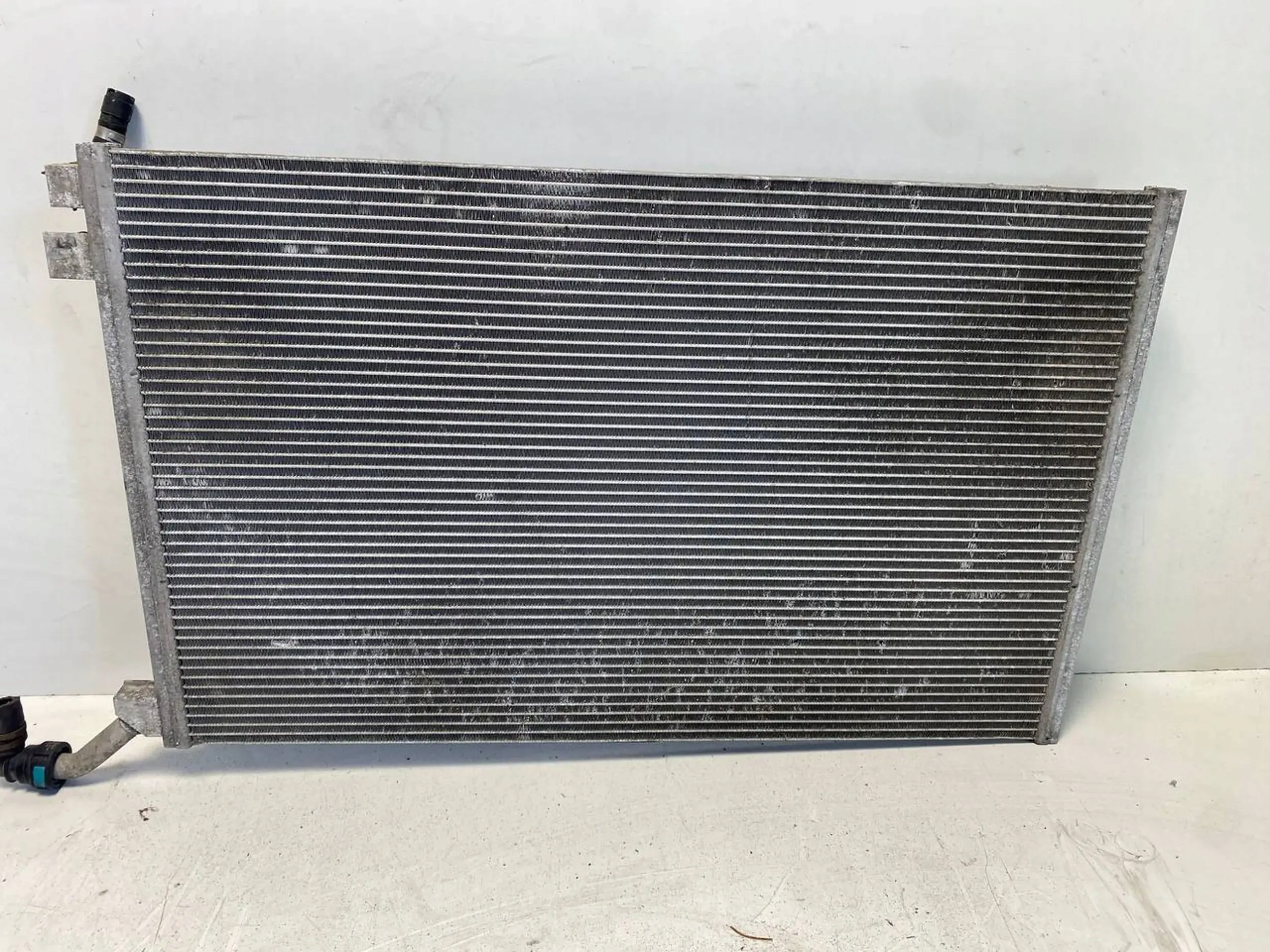 CHŁODNICA JAGUAR F-PACE X761 XE X760 GX738K230BB