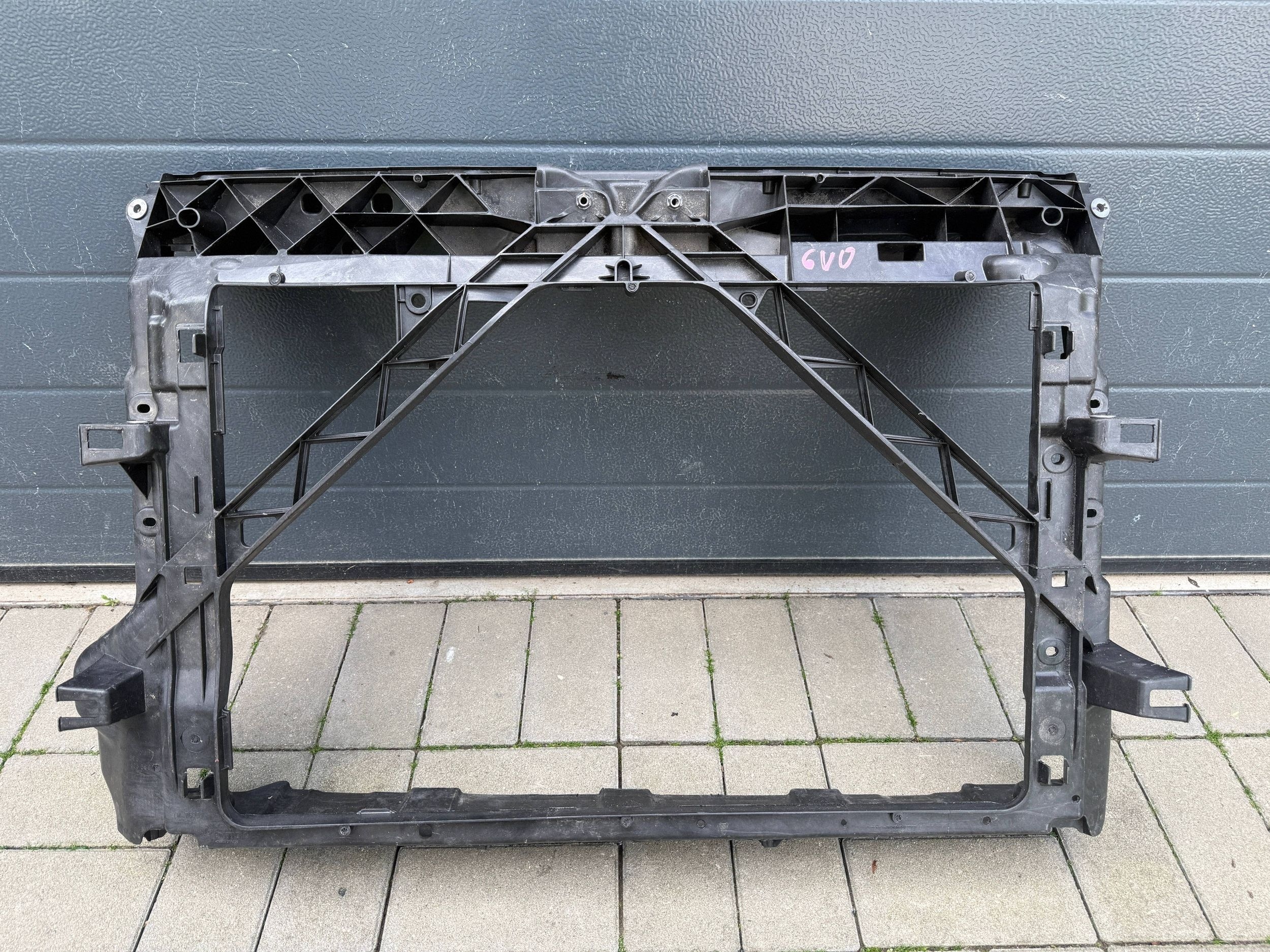 Skoda Fabia 3 6V 15- bar, wall front front