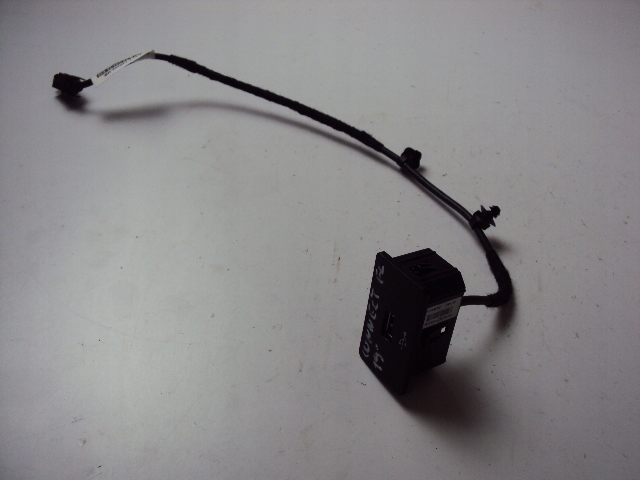 РАЗЪЕМ USB ПОРТ ДЛЯ FORD TRANSIT CONNECT MK2 FL