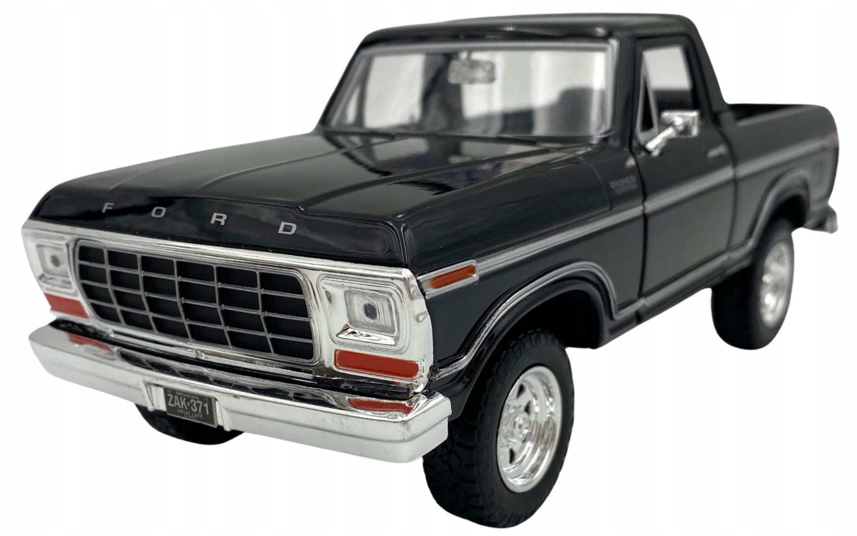 Ford Bronco (pevná střecha) 1978 1:24 Motormax 79374 černý