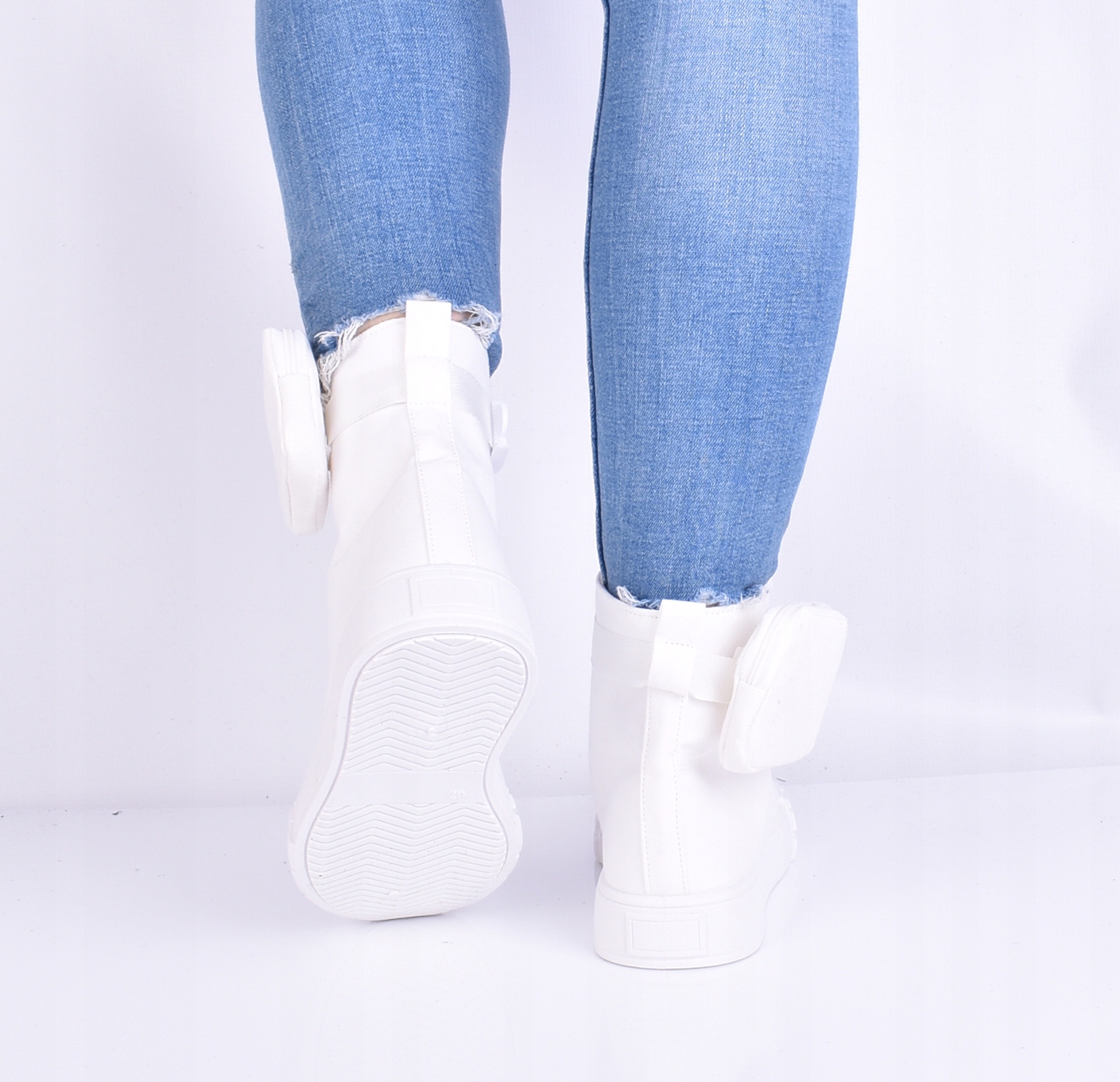 DAMSKIE TRAMPKI ZA KOSTKĘ NA PLATFORMIE Z SASZETKĄ Marka inna