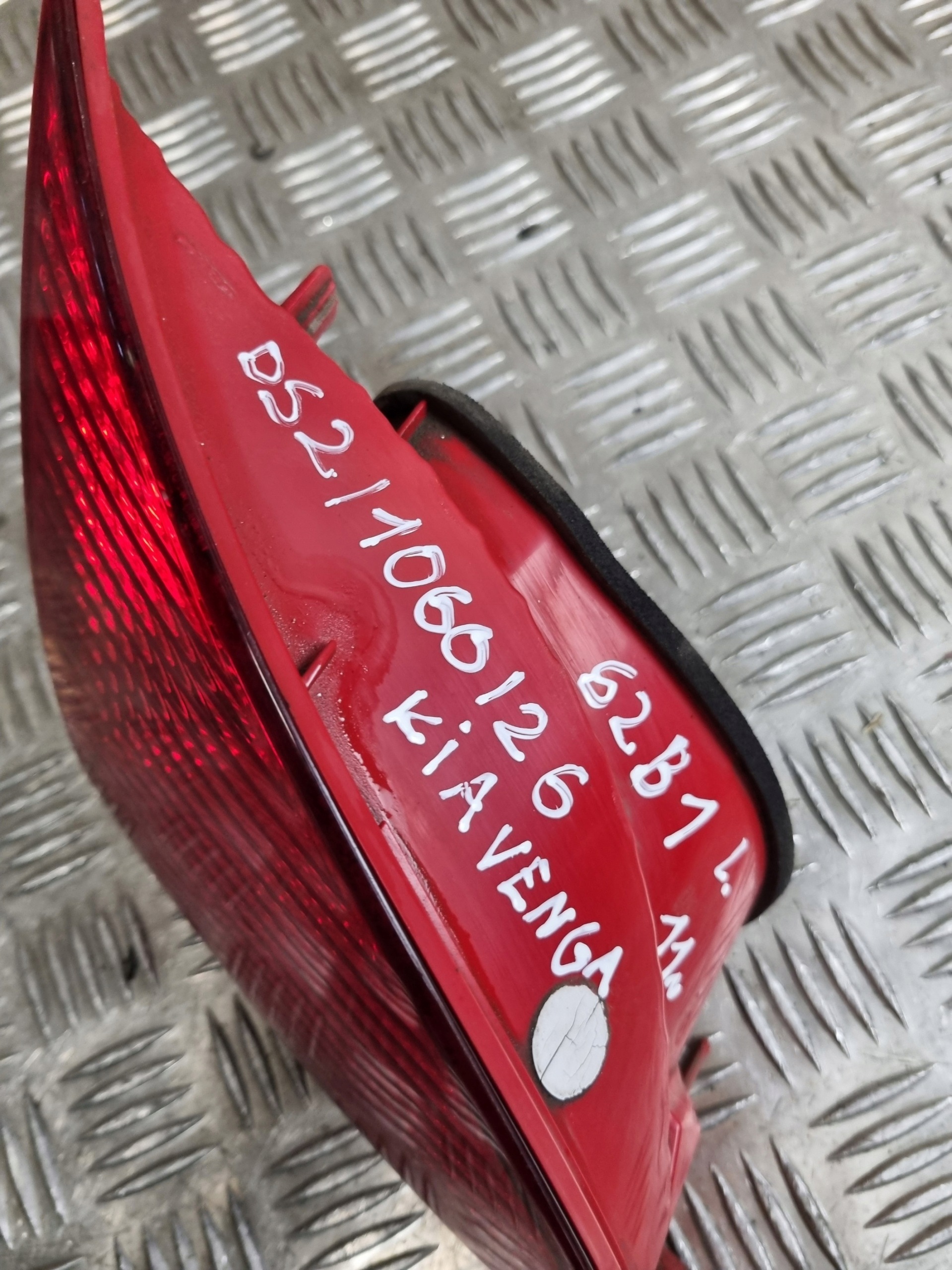 light left rear part to the bonnet KIA VENGA 11R